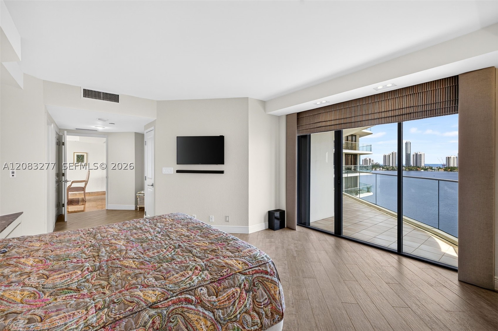 2800 Island Blvd #1202, Aventura FL 33160