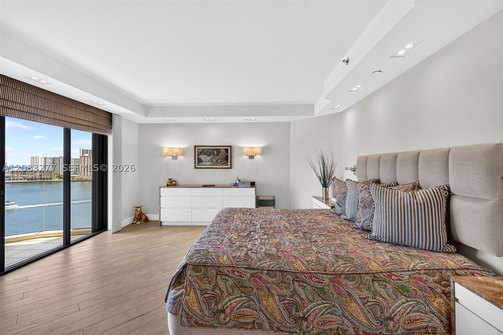 2800 Island Blvd #1202, Aventura FL 33160
