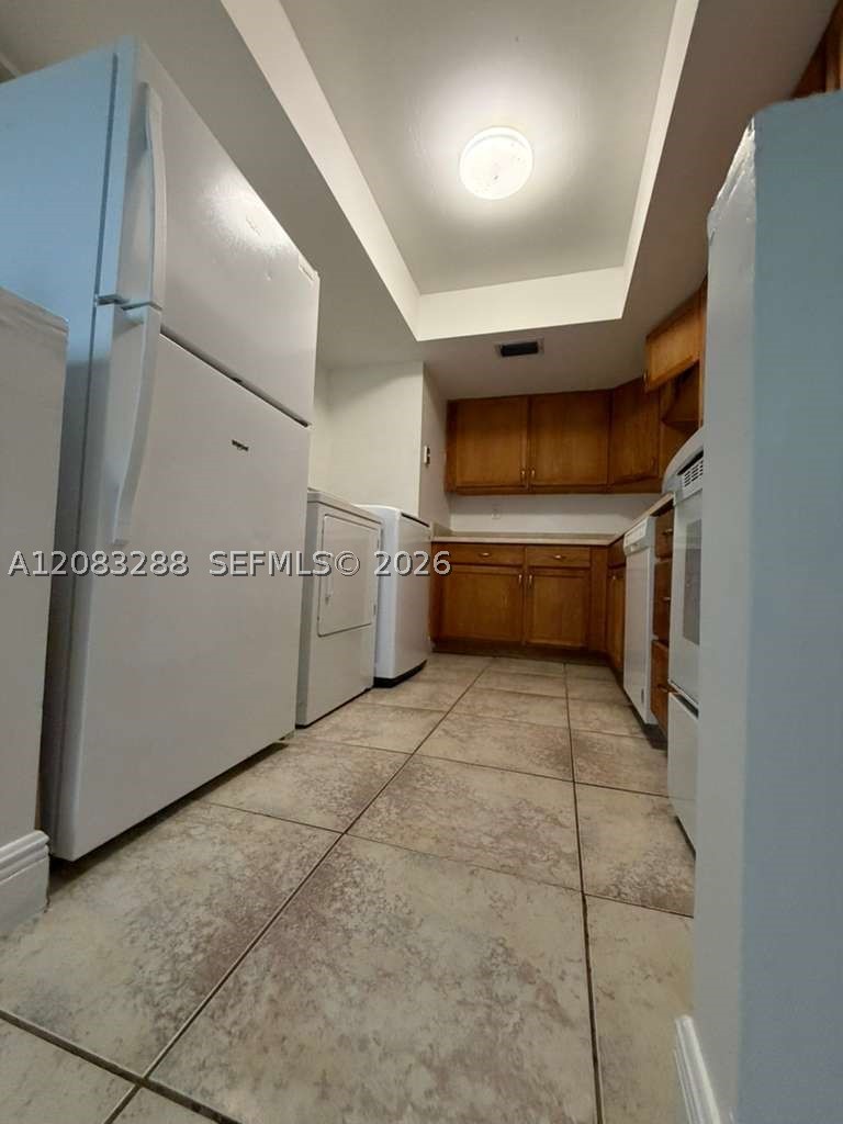 5822 NW 21st St #39-E, Lauderhill FL 33313
