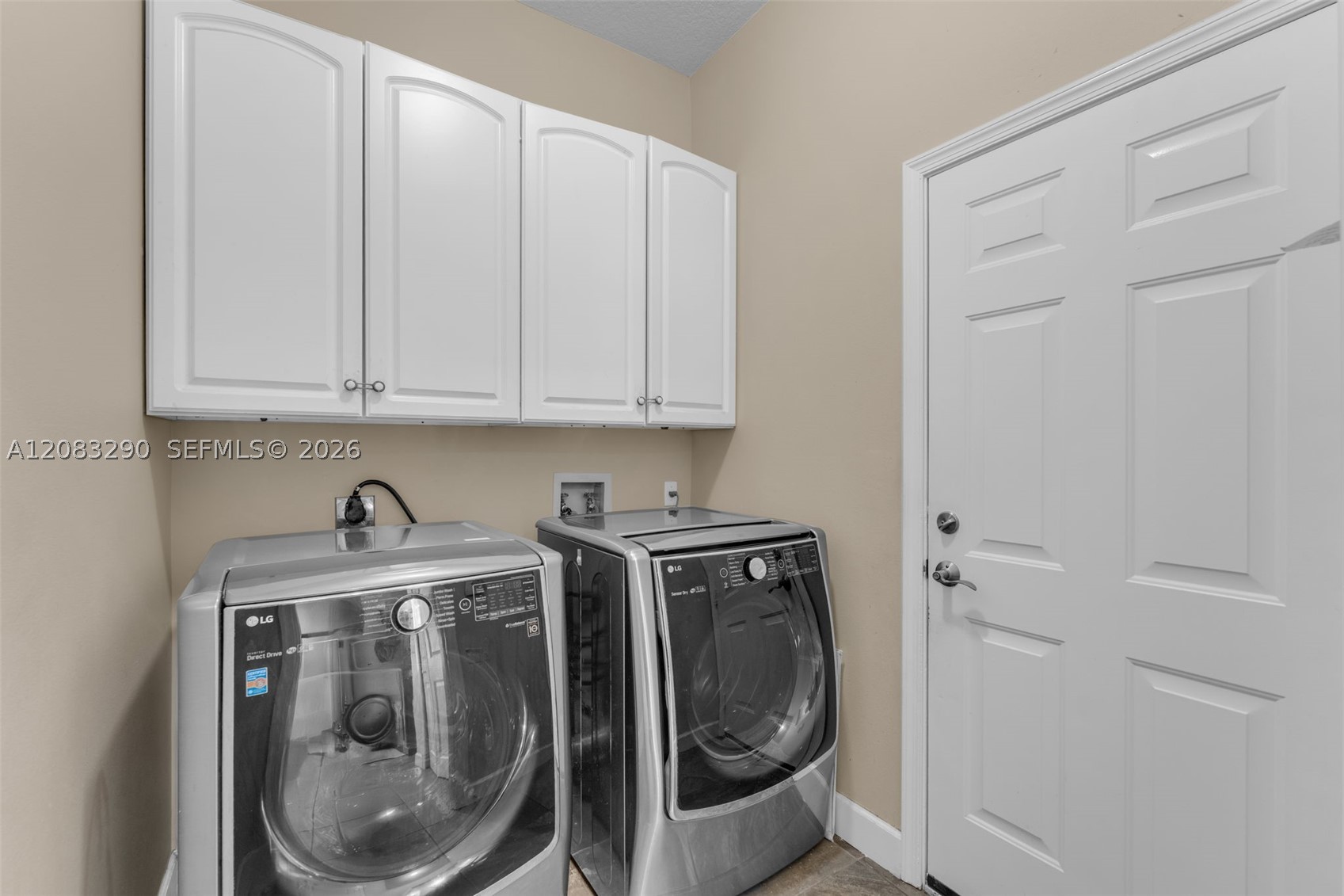 2825 Fairways Dr, Homestead FL 33035