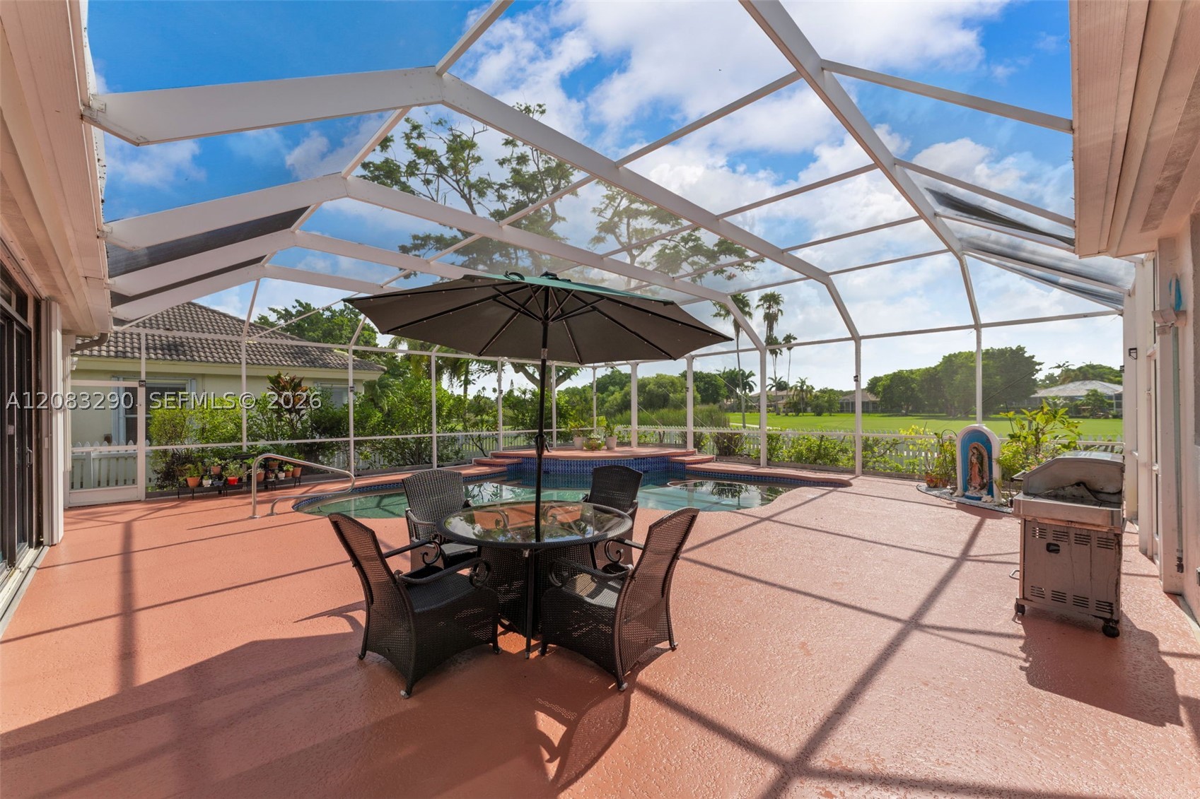 2825 Fairways Dr, Homestead FL 33035