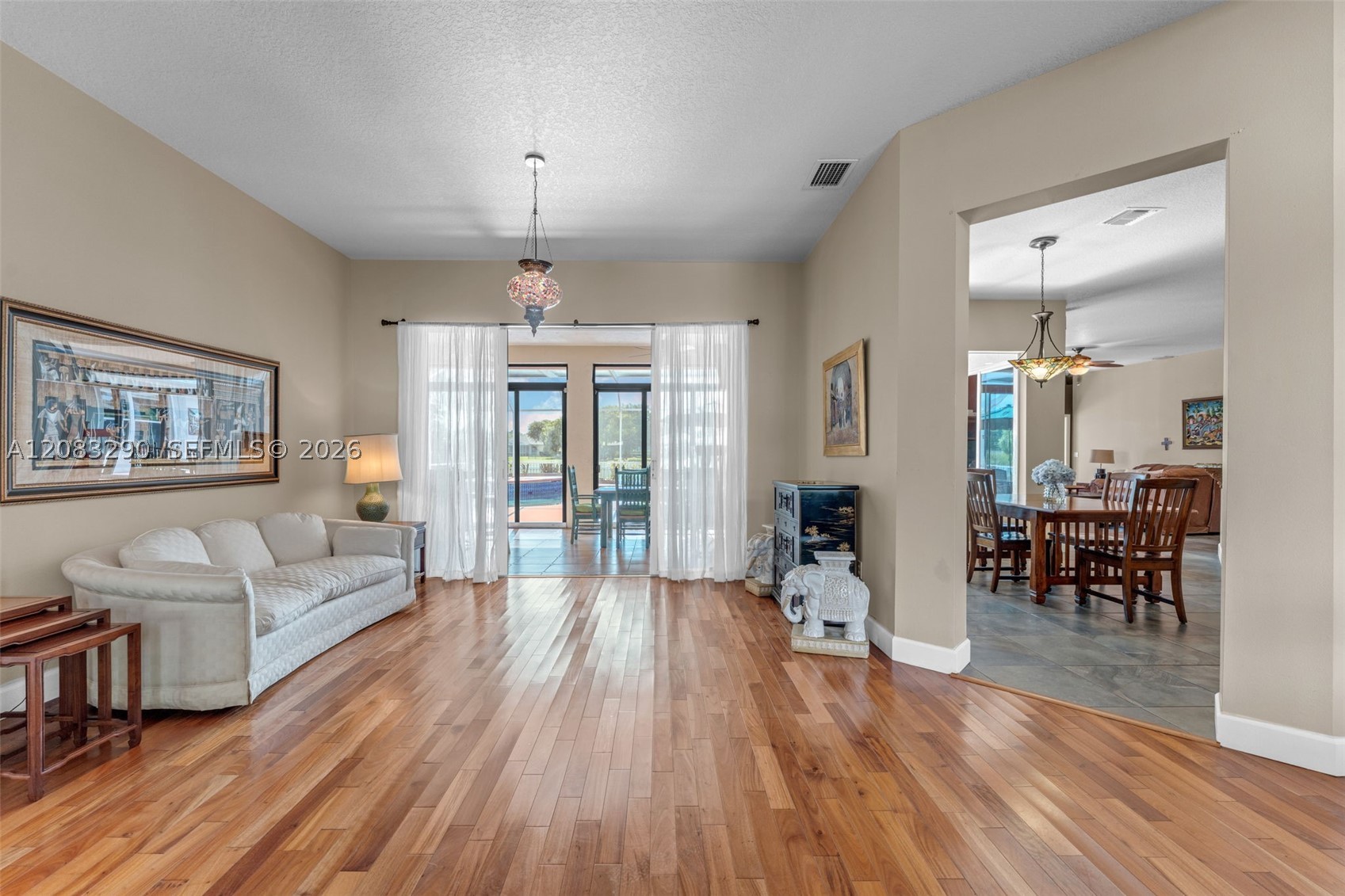 2825 Fairways Dr, Homestead FL 33035