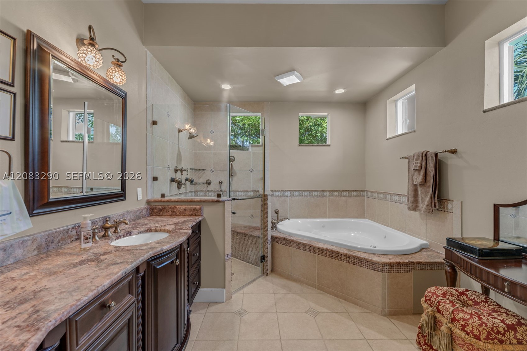 2825 Fairways Dr, Homestead FL 33035