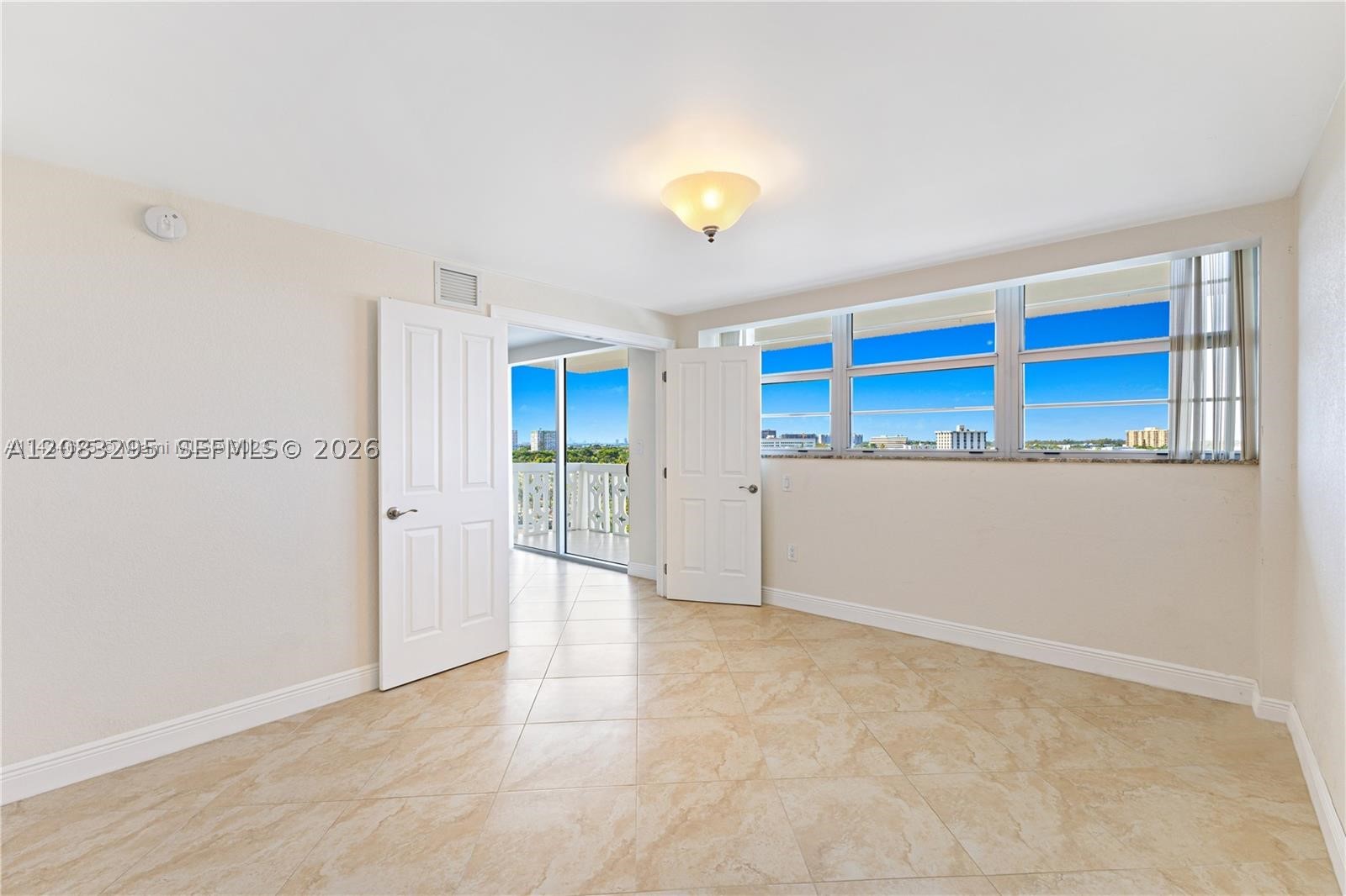 13155 Ixora Ct #905, North Miami FL 33181