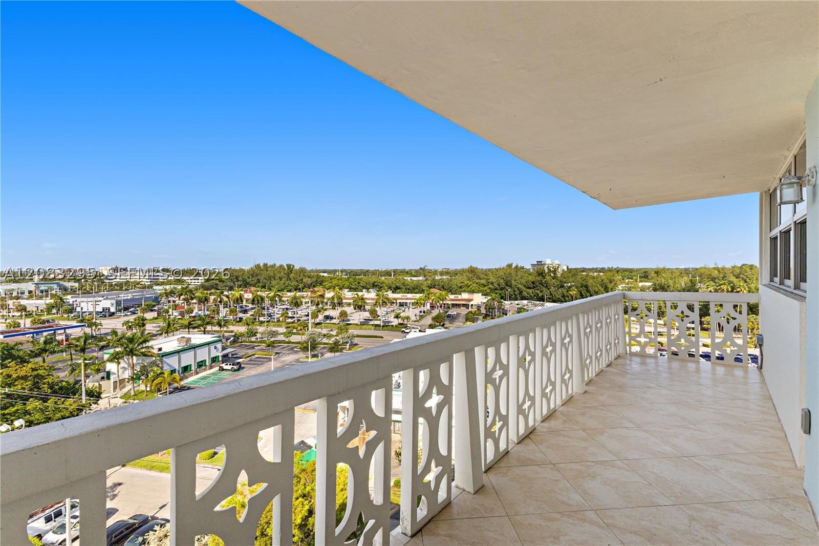 13155 Ixora Ct #905, North Miami FL 33181