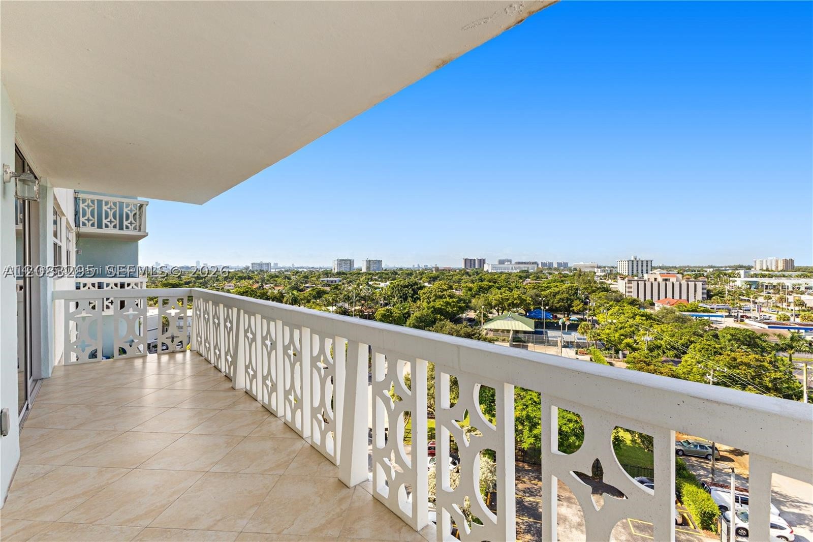 13155 Ixora Ct #905, North Miami FL 33181