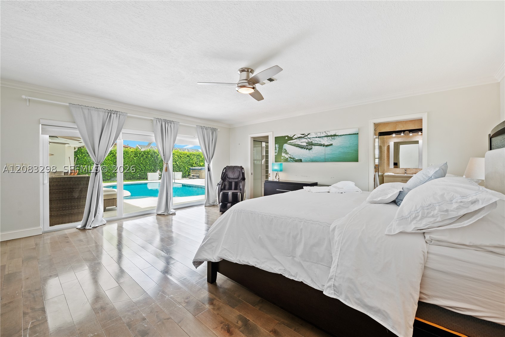 649 Layne Blvd, Hallandale Beach FL 33009