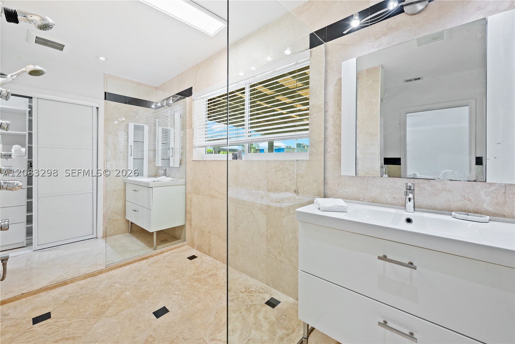 649 Layne Blvd, Hallandale Beach FL 33009