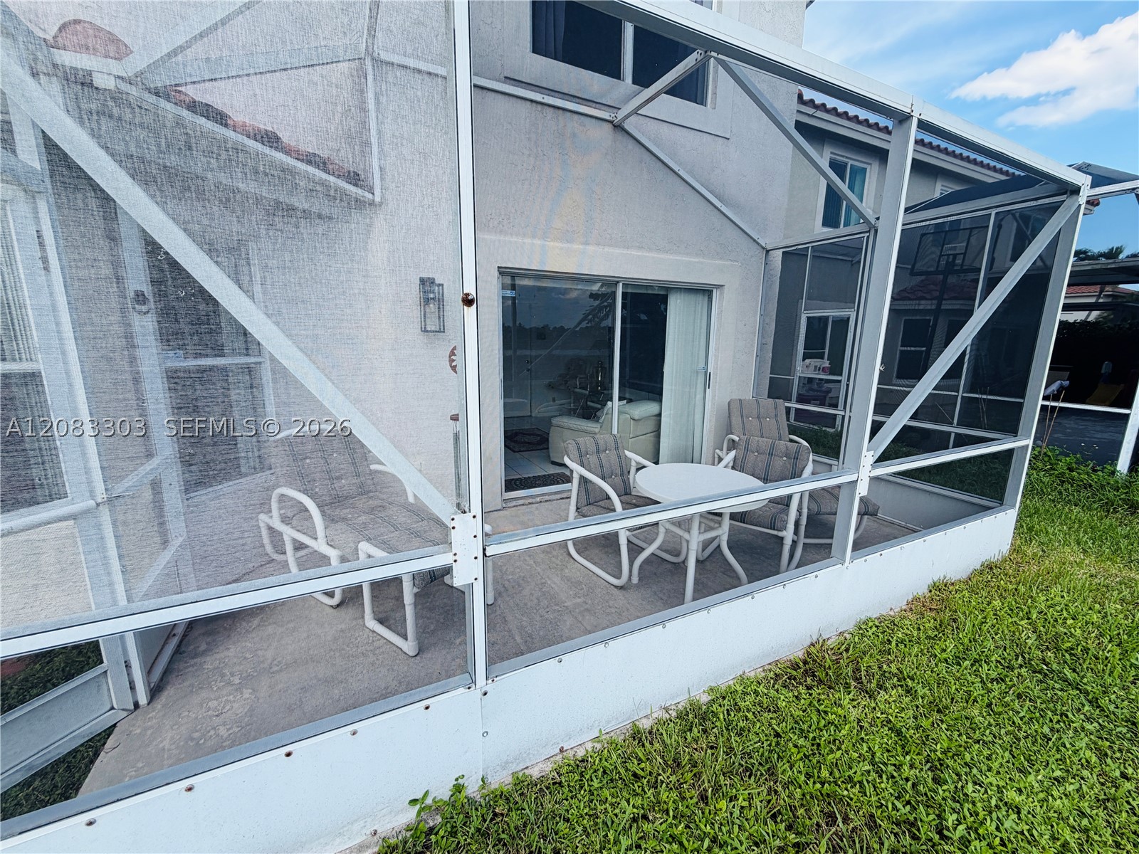 10664 Oak Lake Way, Boca Raton FL 33498