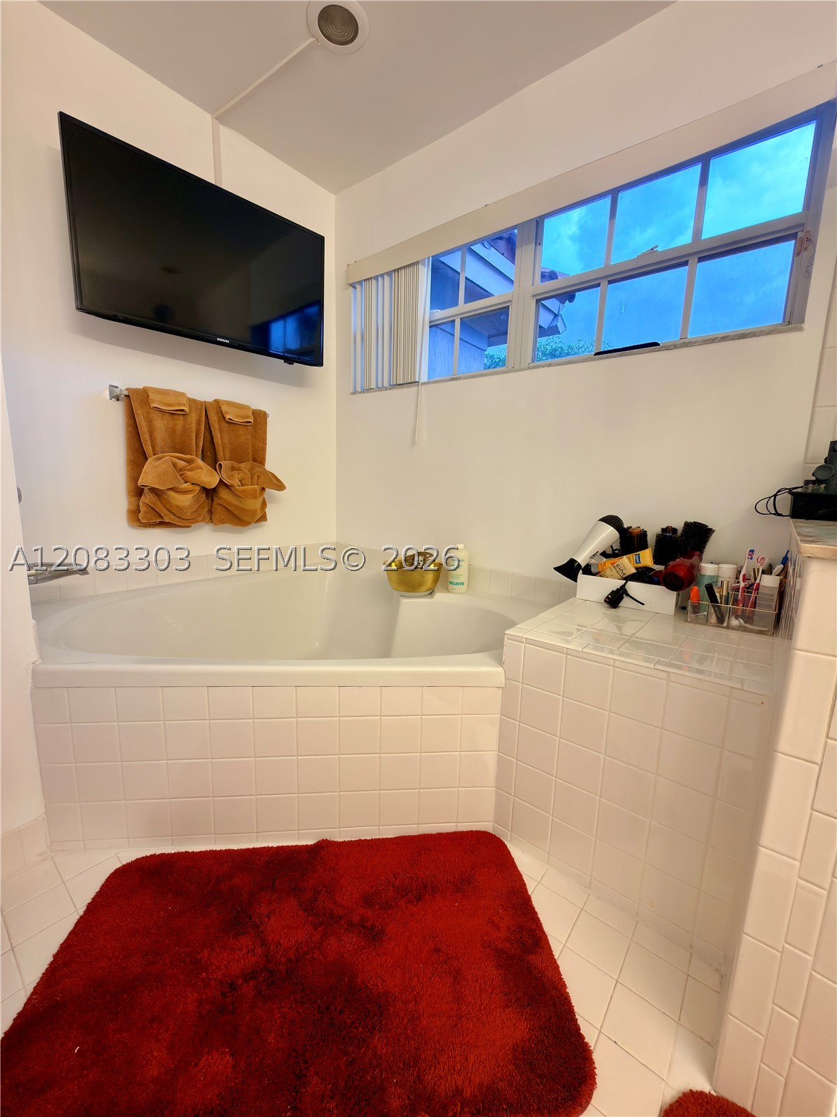 10664 Oak Lake Way, Boca Raton FL 33498