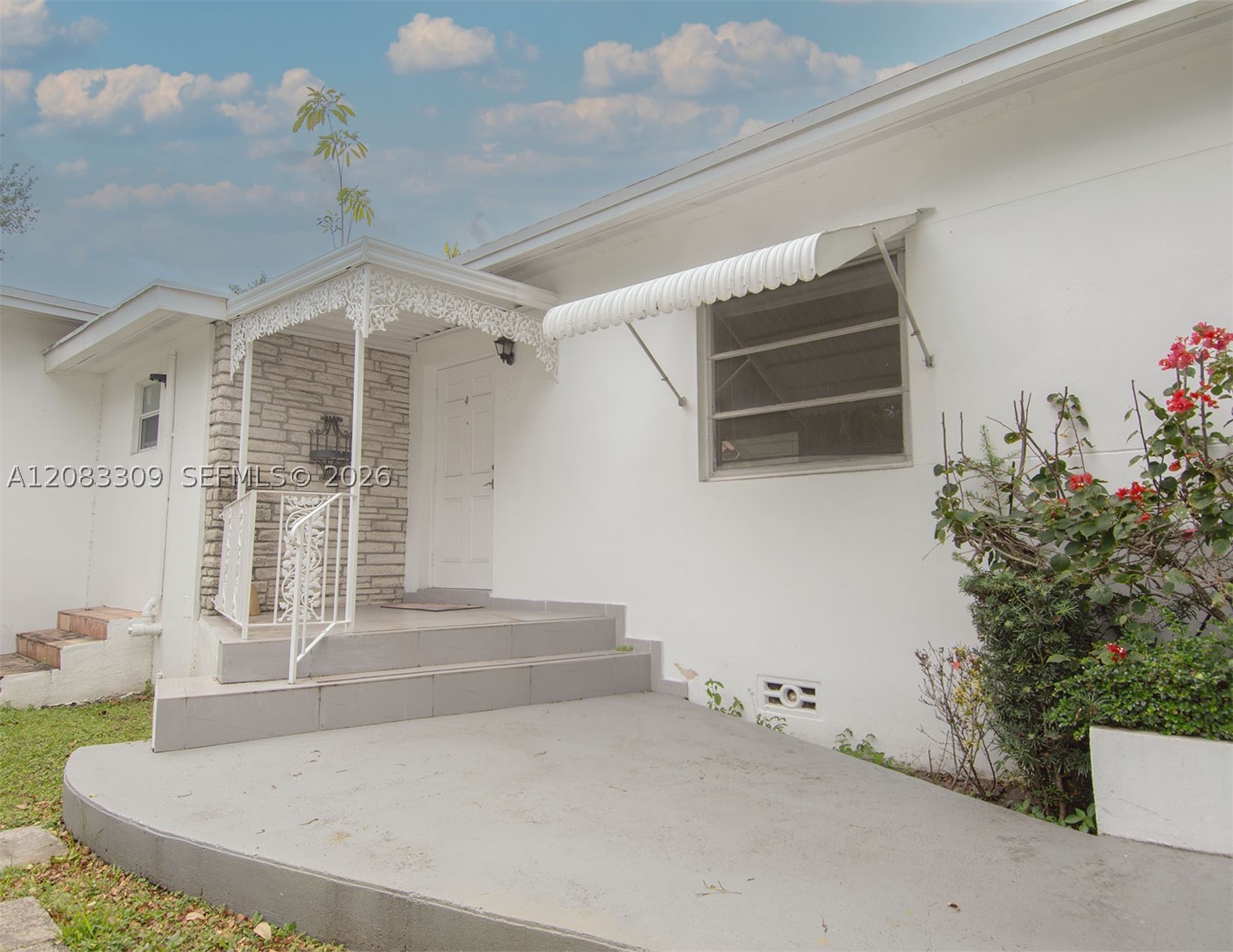 6090 SW 27th St, Miami FL 33155