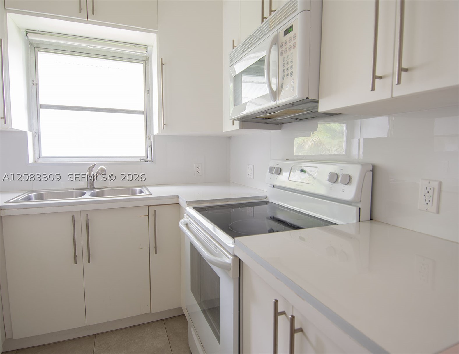 6090 SW 27th St, Miami FL 33155