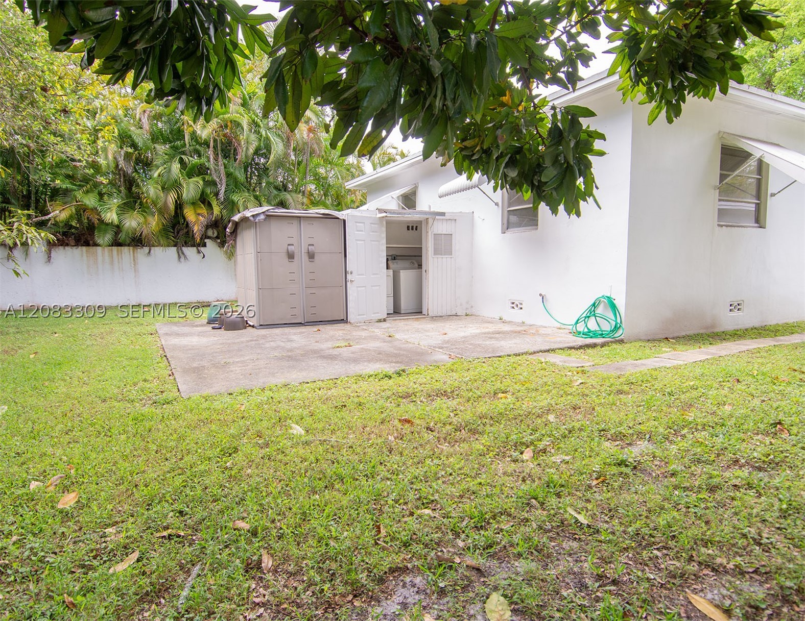 6090 SW 27th St, Miami FL 33155