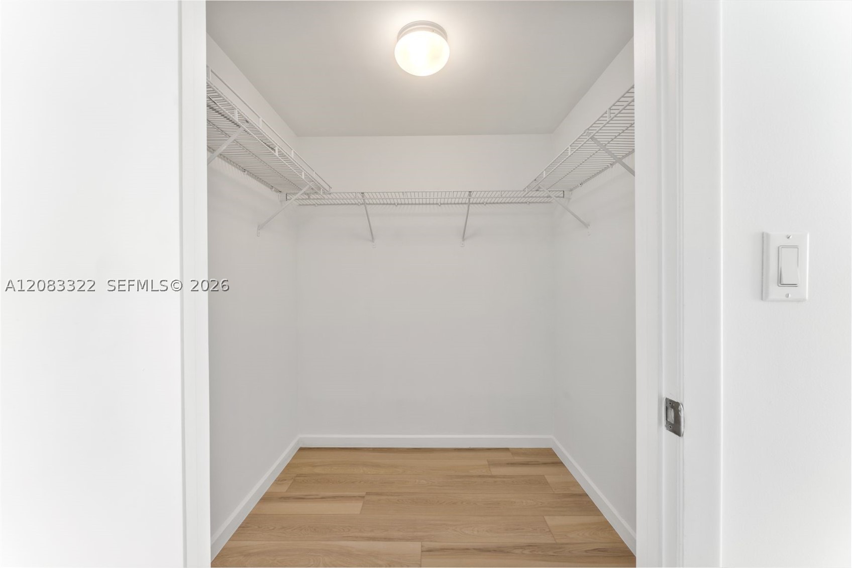 50 Biscayne Blvd #4704, Miami FL 33132
