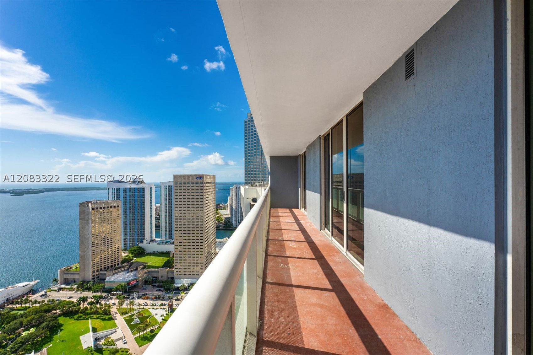 50 Biscayne Blvd #4704, Miami FL 33132