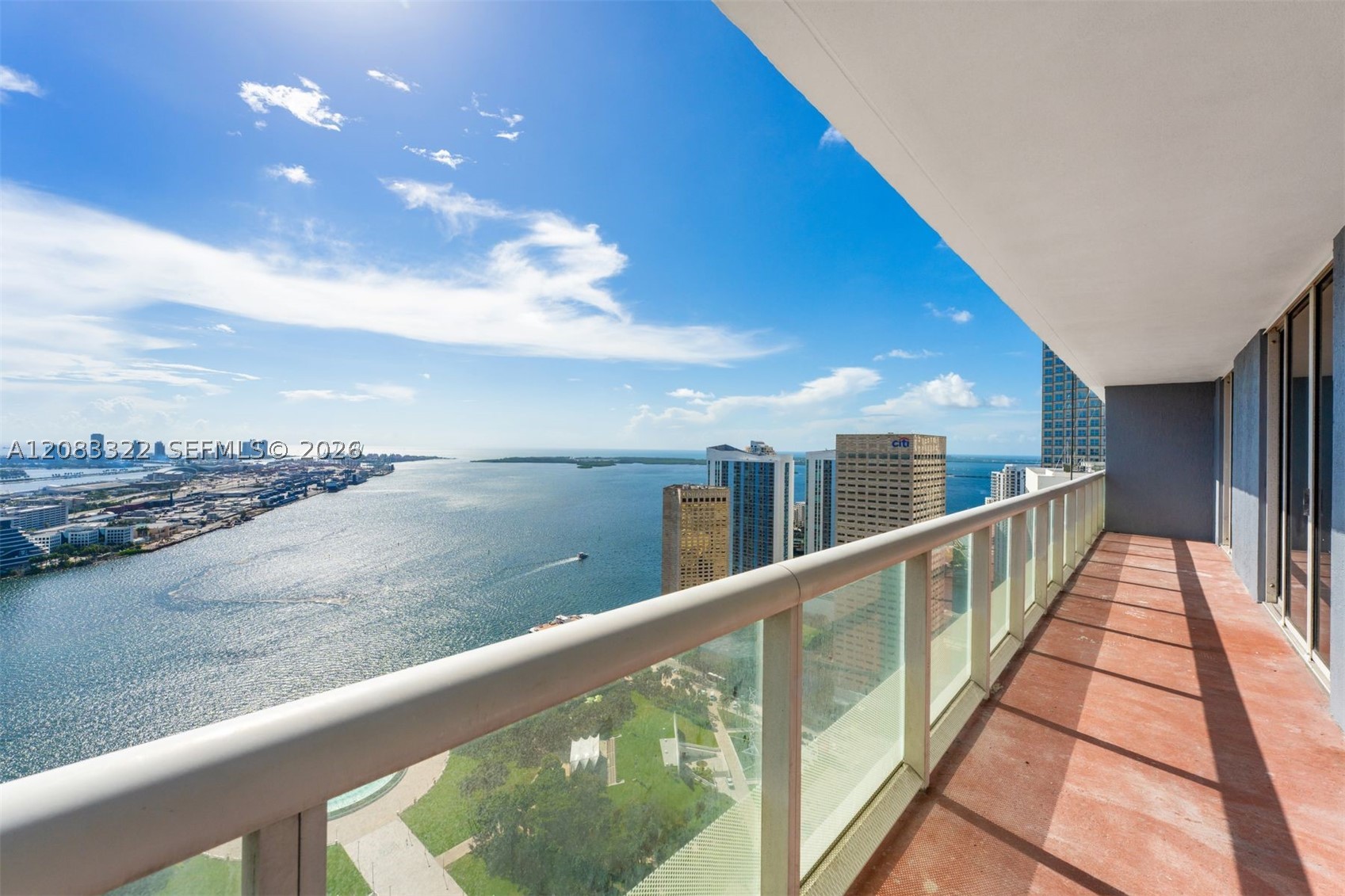 50 Biscayne Blvd #4704, Miami FL 33132