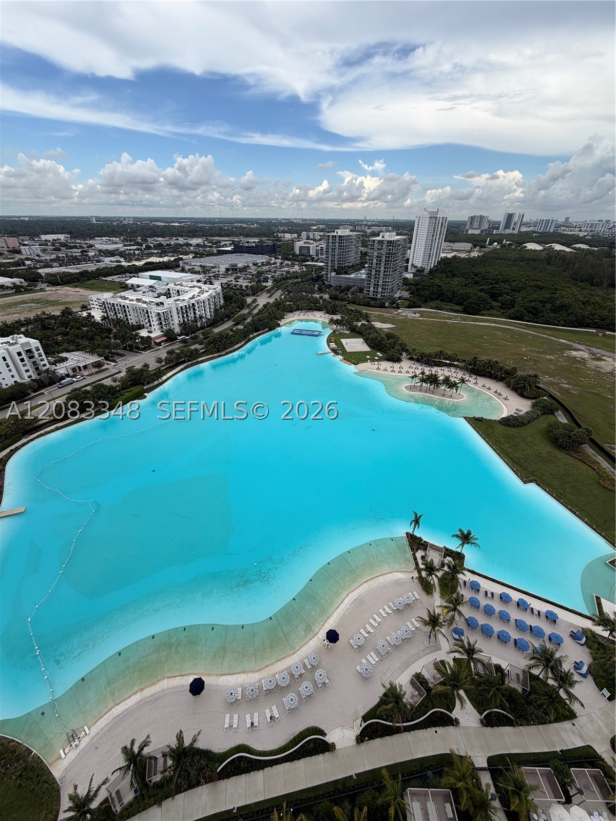 2411 Laguna Cir #2307, North Miami FL 33181