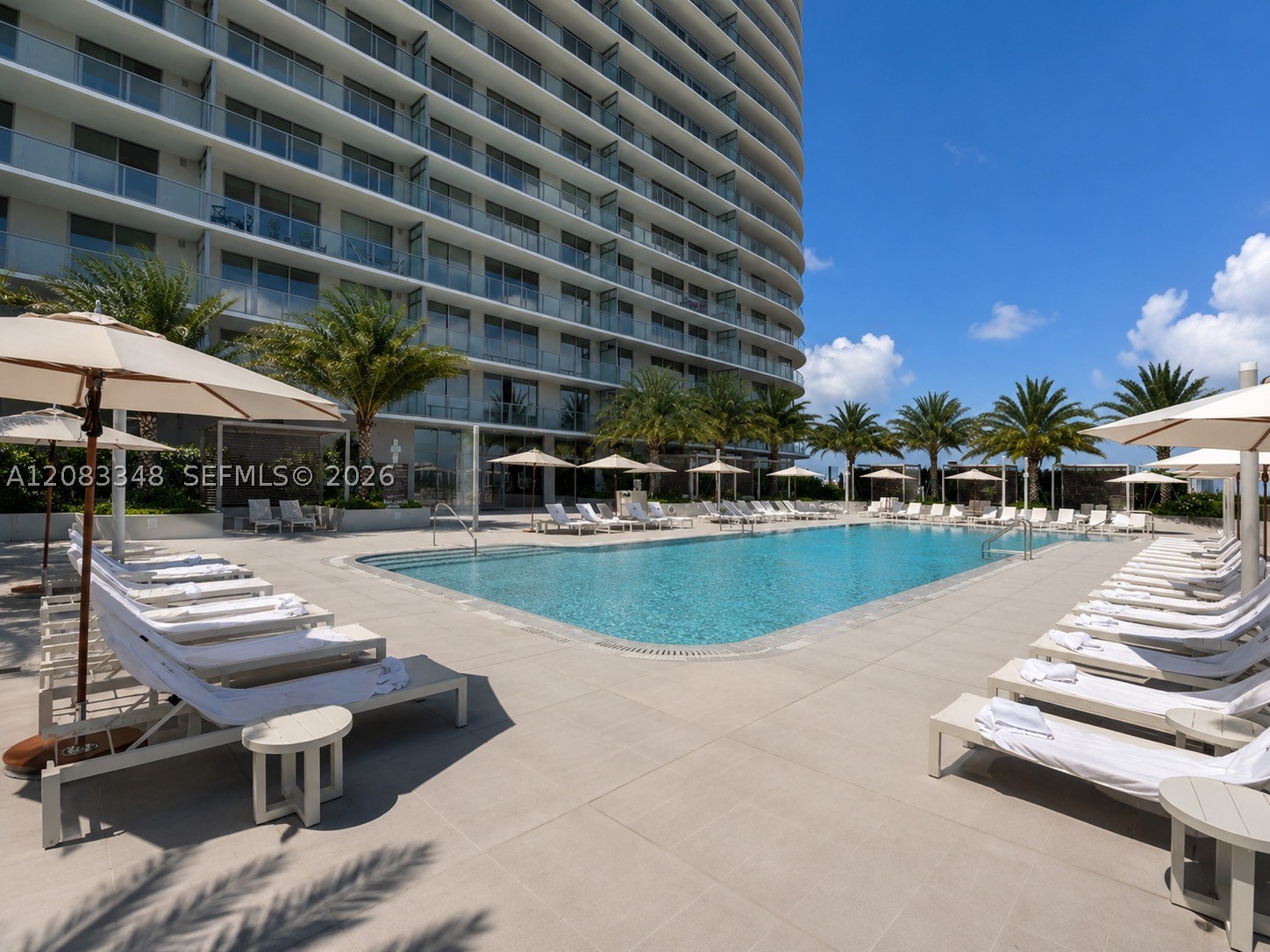 2411 Laguna Cir #2307, North Miami FL 33181