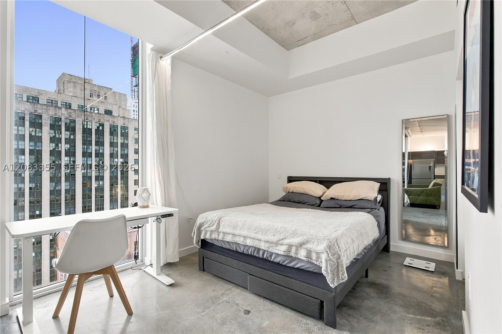 151 SE 1st St #1508, Miami FL 33131