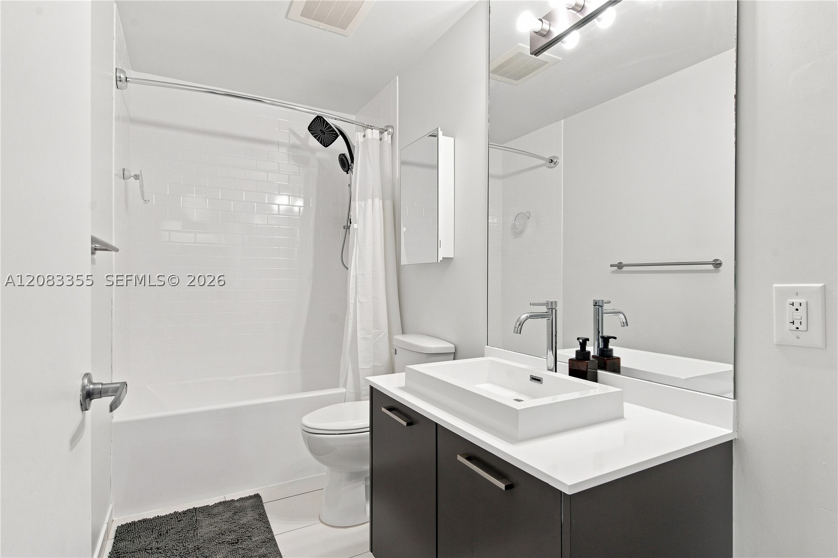 151 SE 1st St #1508, Miami FL 33131