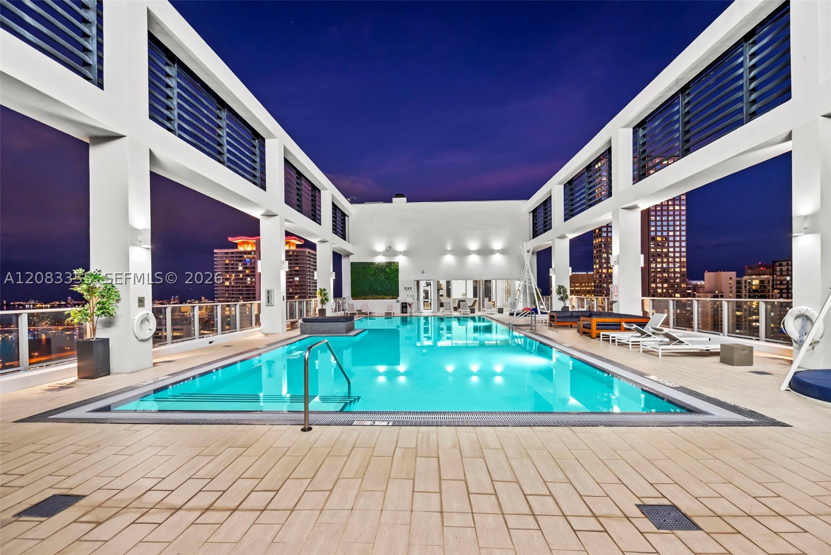 151 SE 1st St #1508, Miami FL 33131
