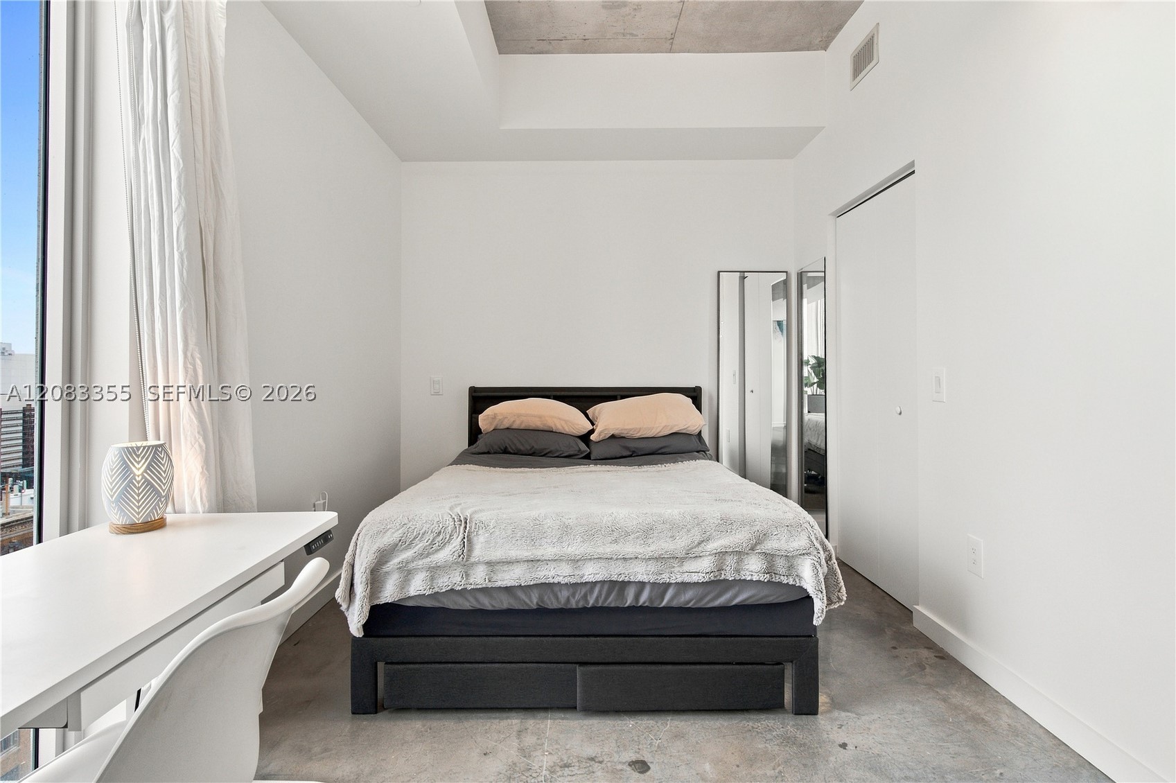 151 SE 1st St #1508, Miami FL 33131
