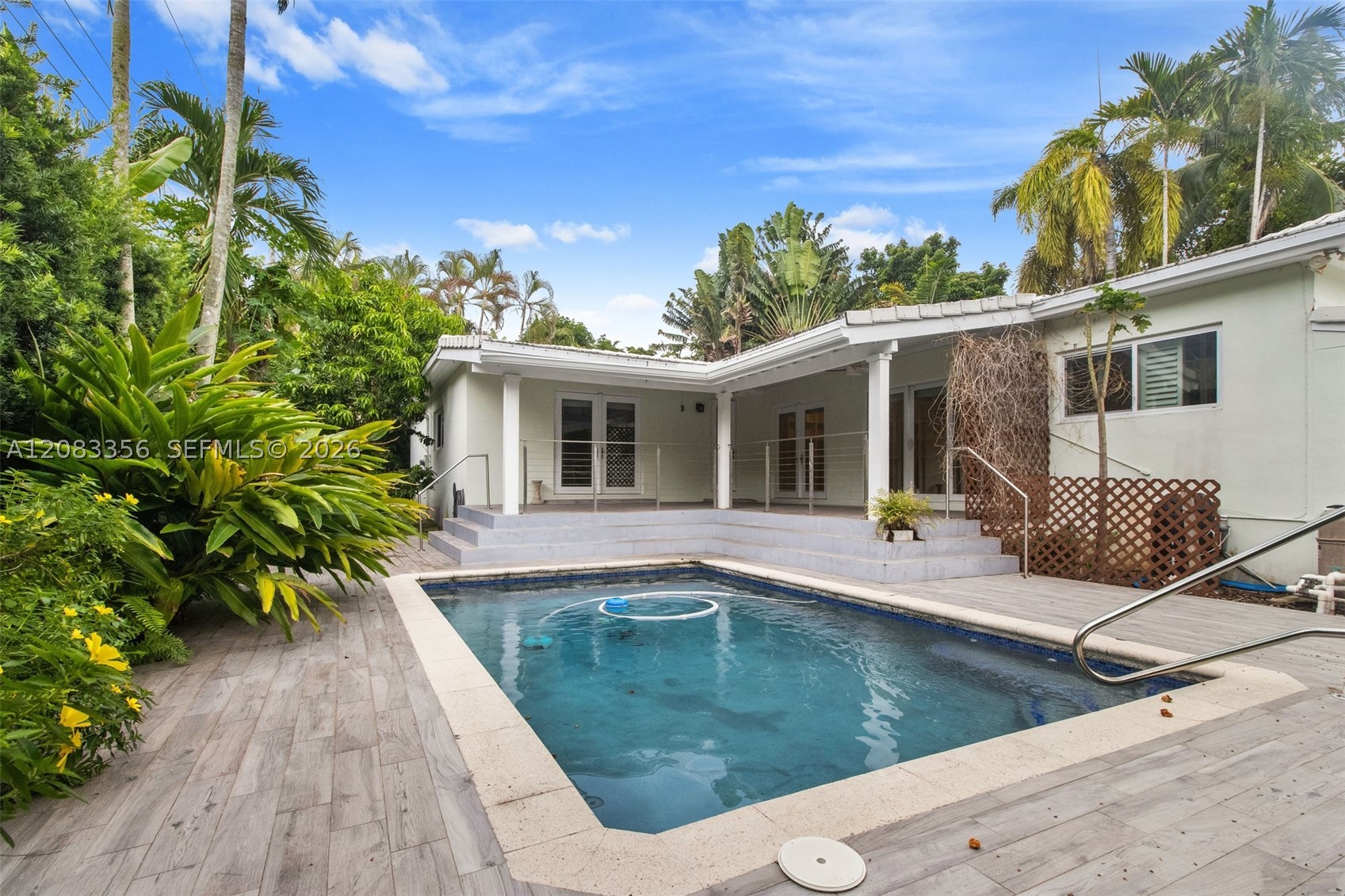 615 Santurce Ave, Coral Gables FL 33143