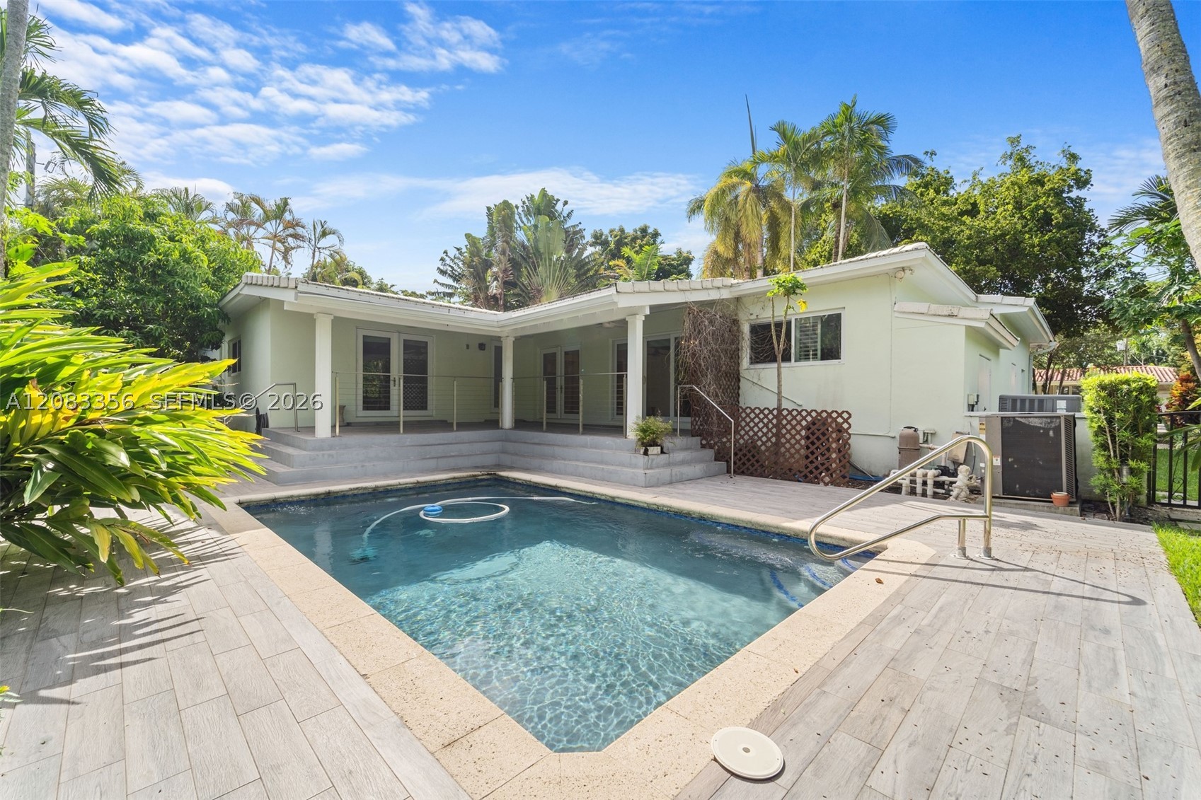 615 Santurce Ave, Coral Gables FL 33143