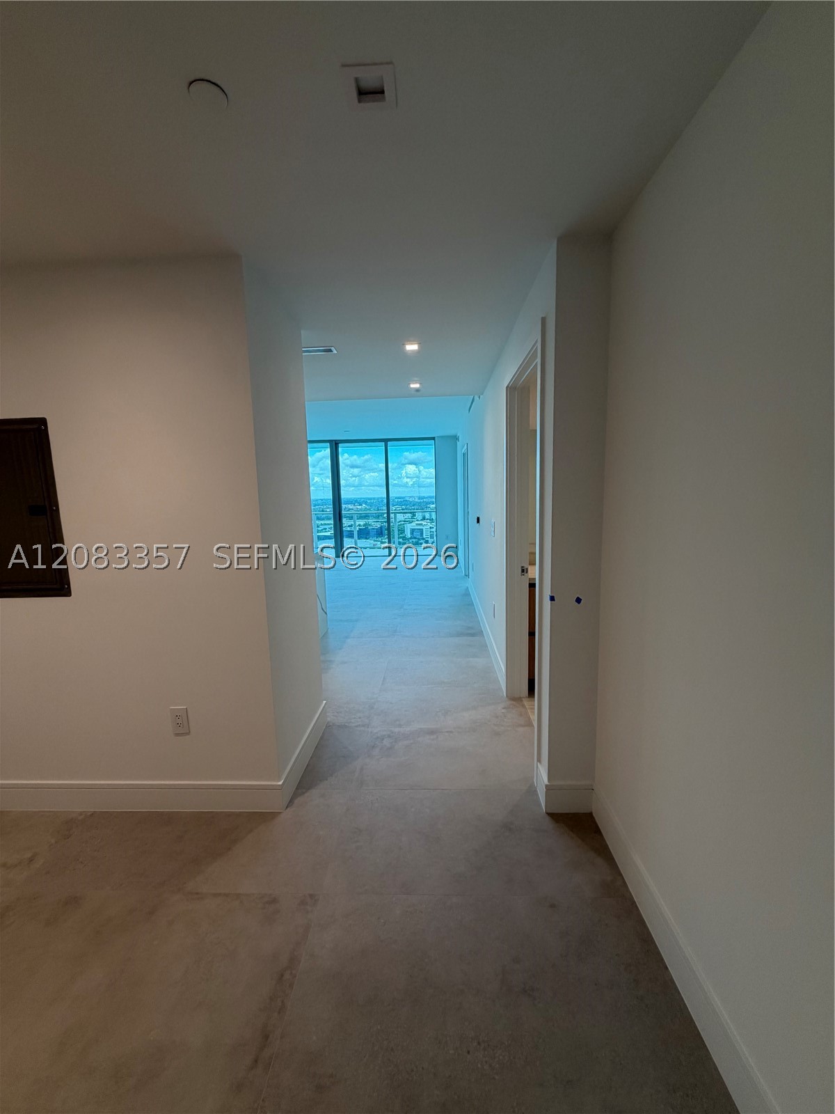 2411 Laguna Cir #2508, North Miami FL 33181