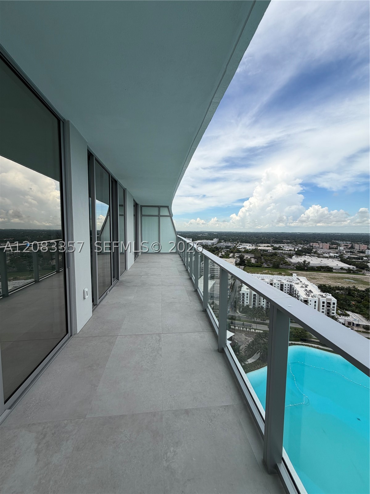 2411 Laguna Cir #2508, North Miami FL 33181