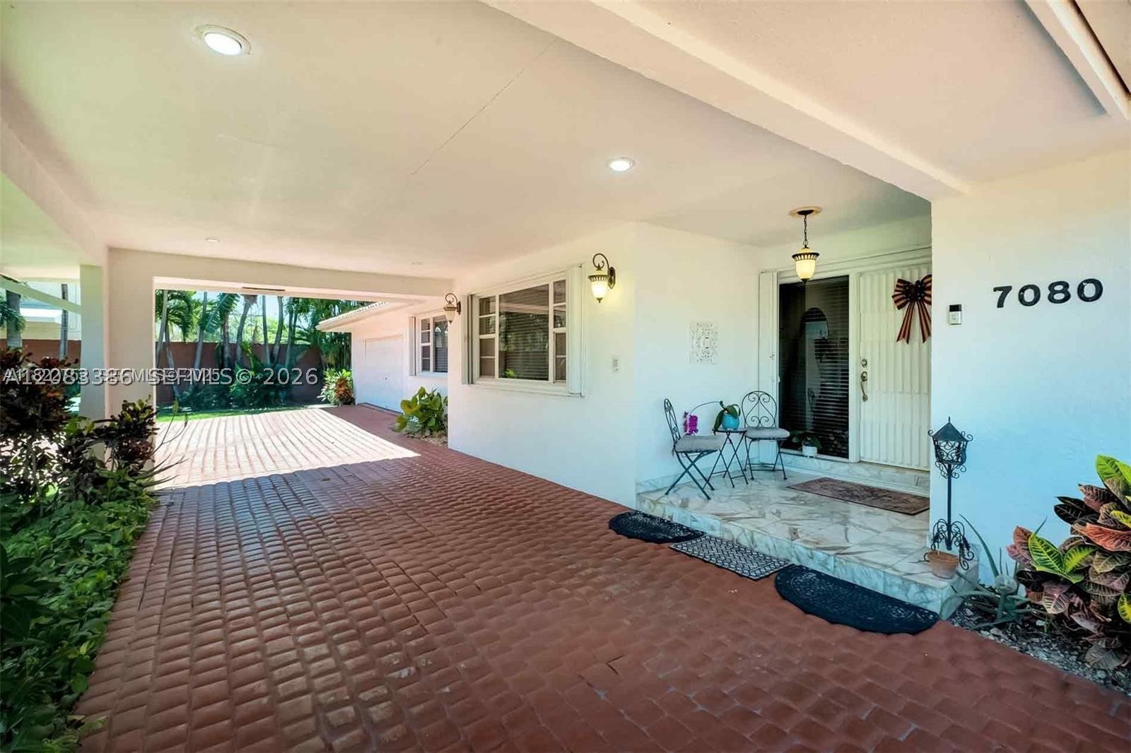 7080 SW 98th Ave, Miami FL 33173