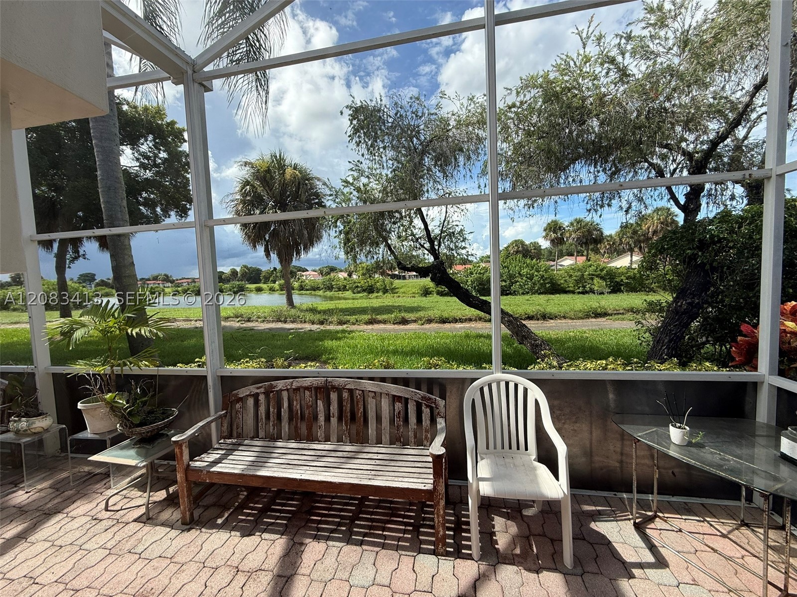 7705 Highlands Cir, Margate FL 33063