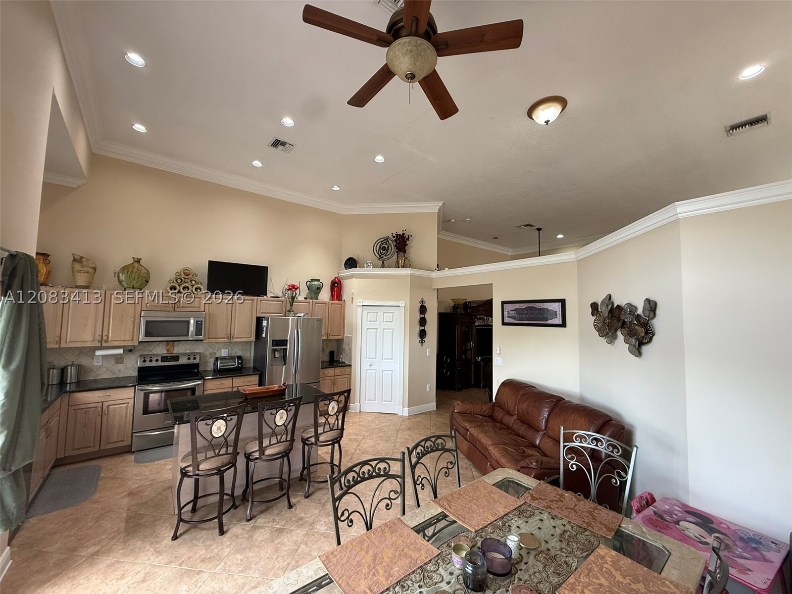 7705 Highlands Cir, Margate FL 33063