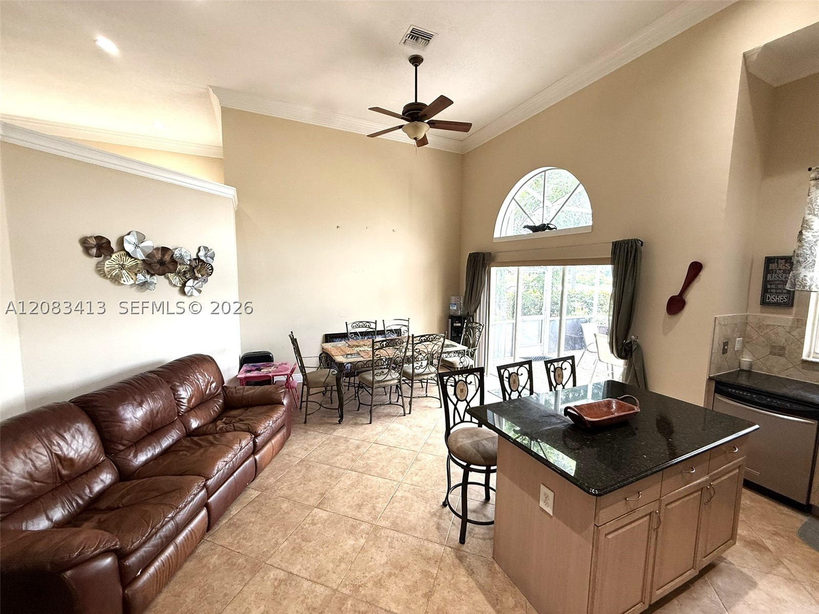 7705 Highlands Cir, Margate FL 33063