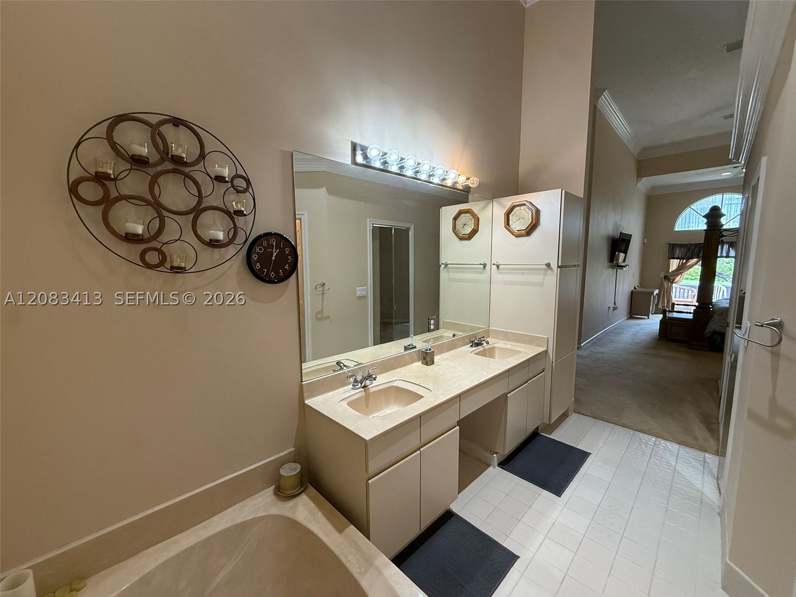 7705 Highlands Cir, Margate FL 33063