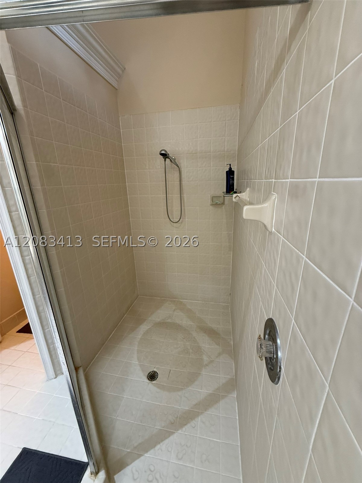7705 Highlands Cir, Margate FL 33063