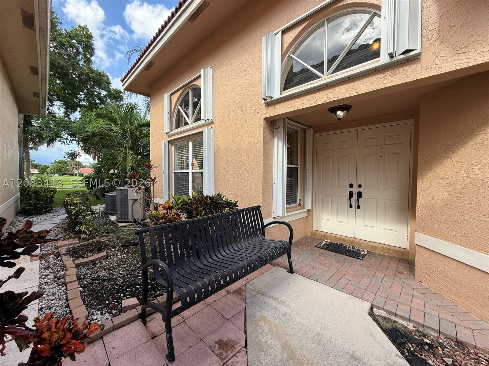 7705 Highlands Cir, Margate FL 33063