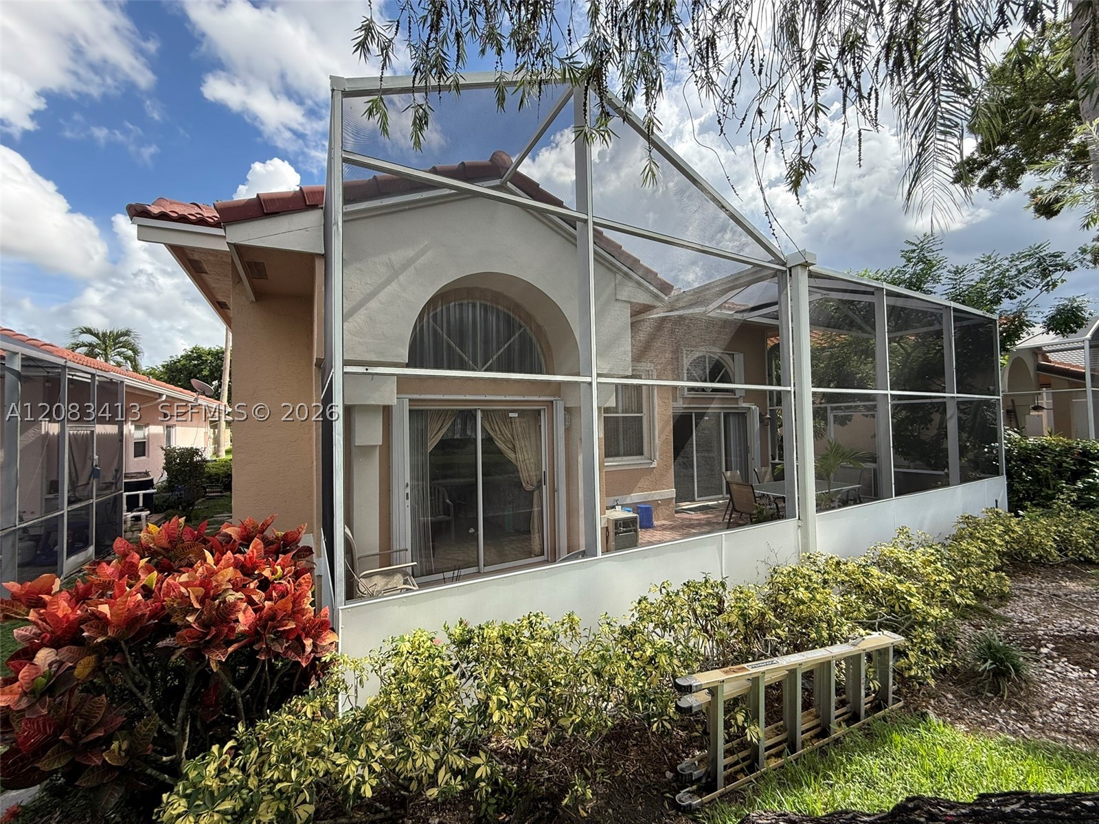 7705 Highlands Cir, Margate FL 33063