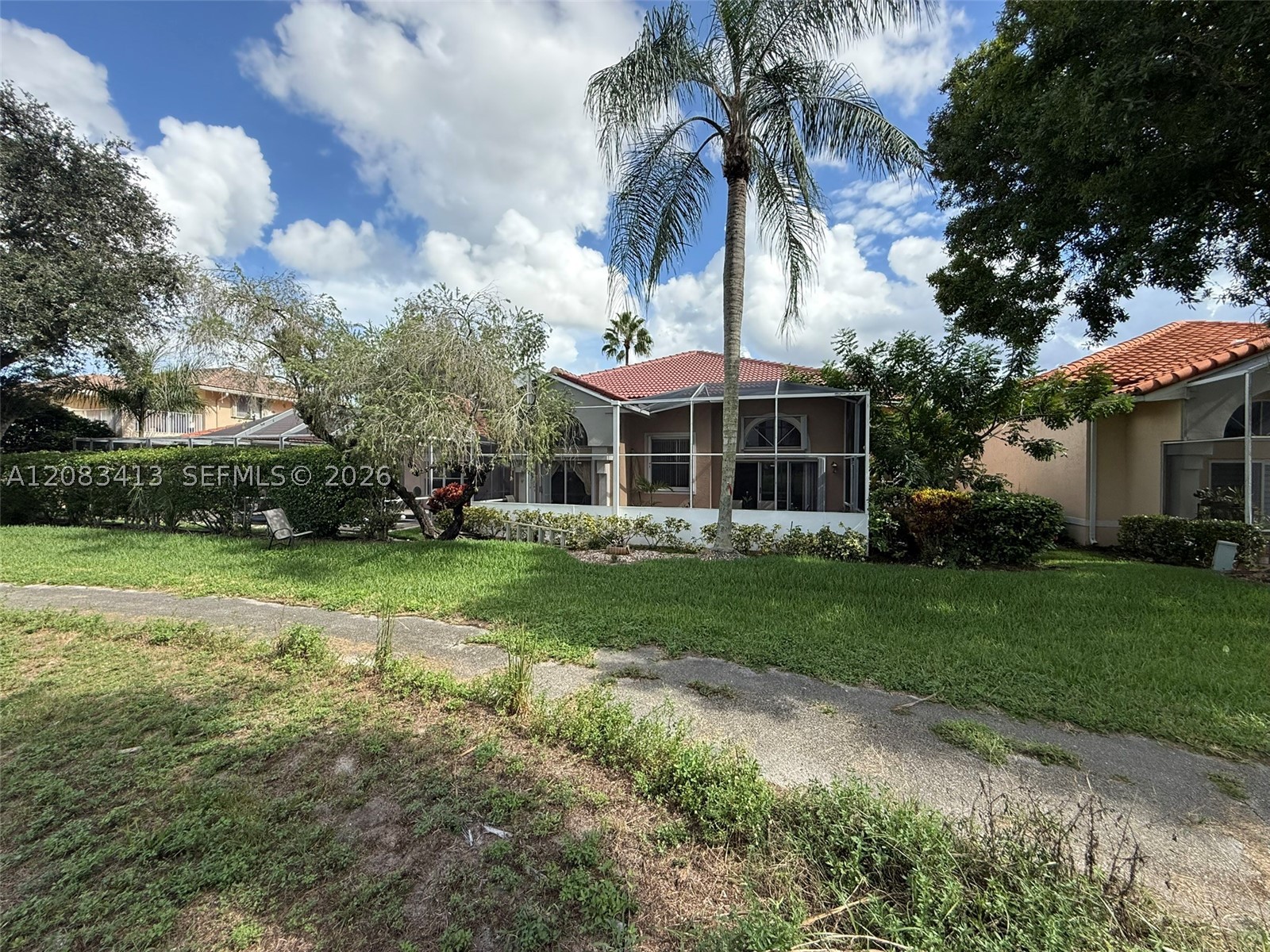 7705 Highlands Cir, Margate FL 33063