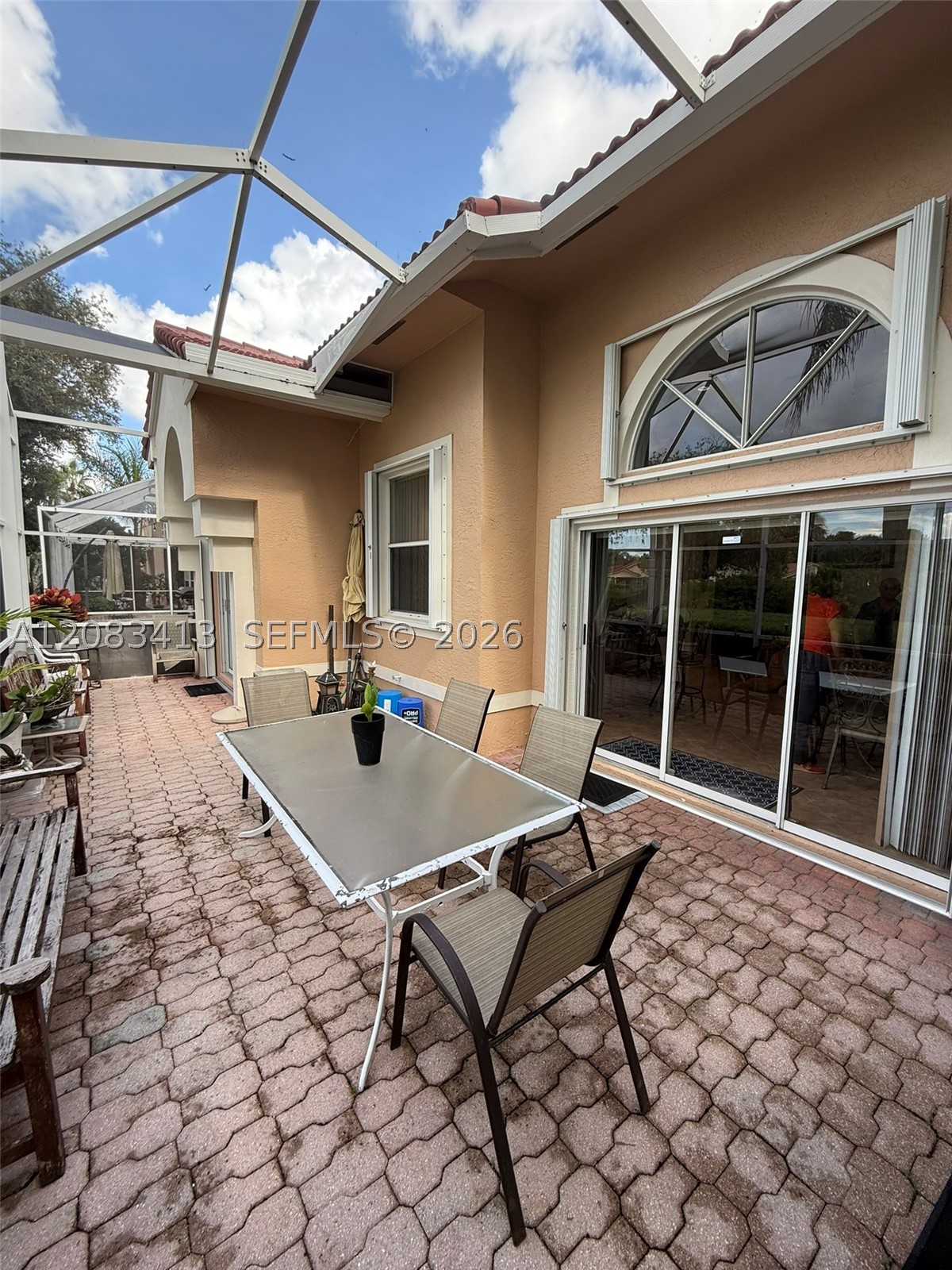 7705 Highlands Cir, Margate FL 33063