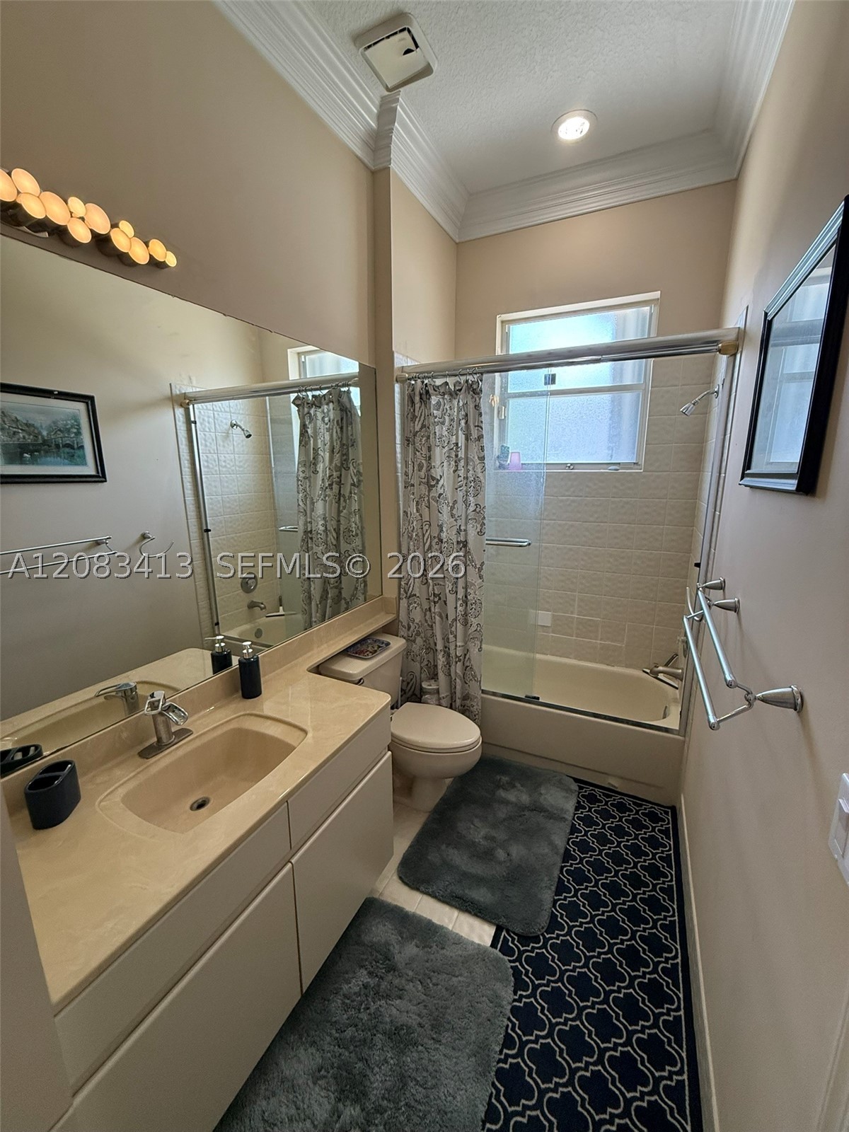 7705 Highlands Cir, Margate FL 33063