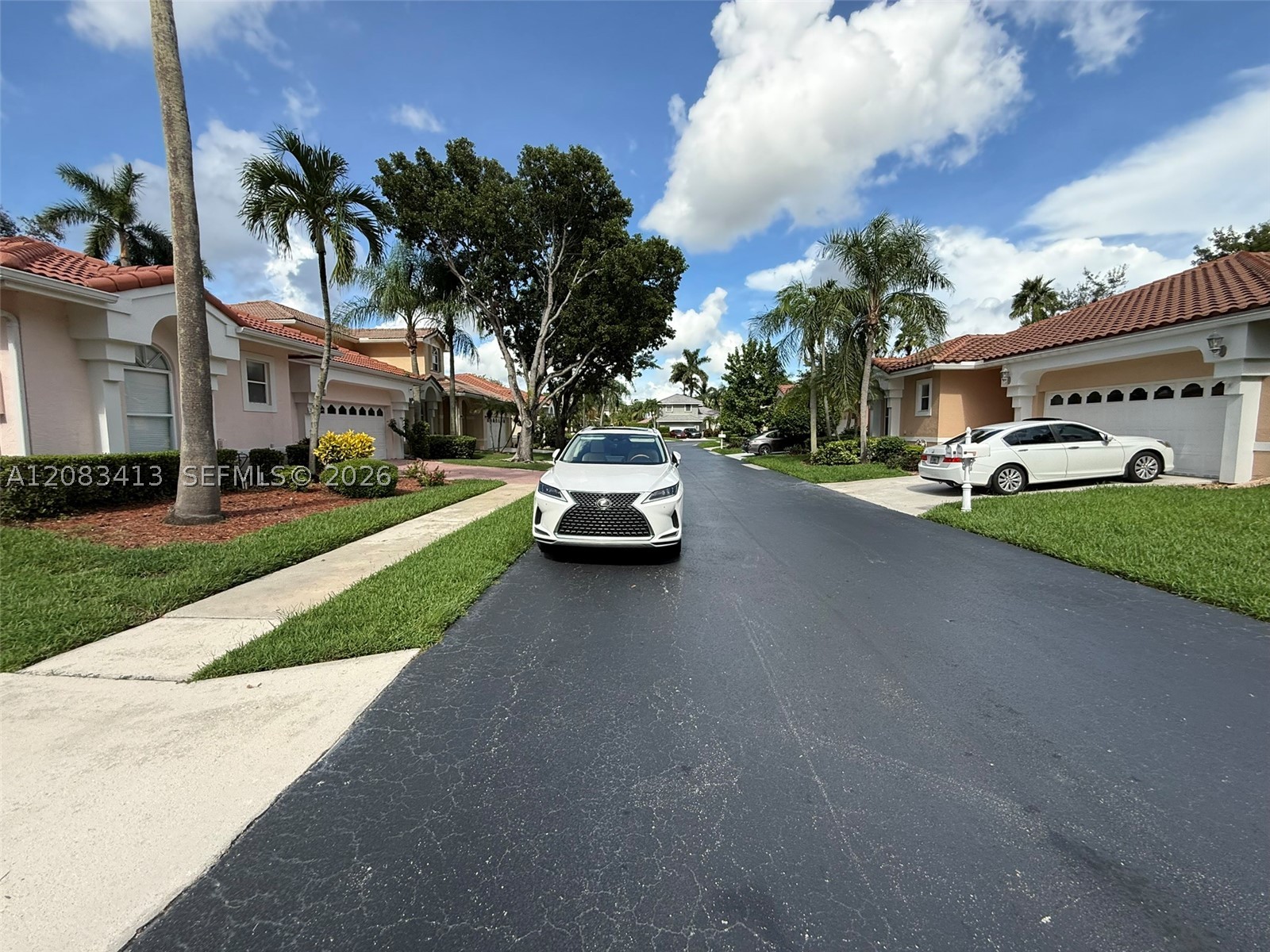 7705 Highlands Cir, Margate FL 33063