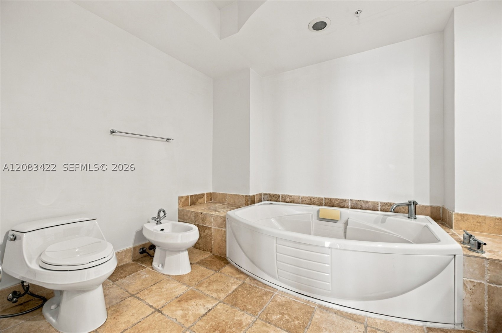 18201 Collins Ave #802, Sunny Isles Beach FL 33160