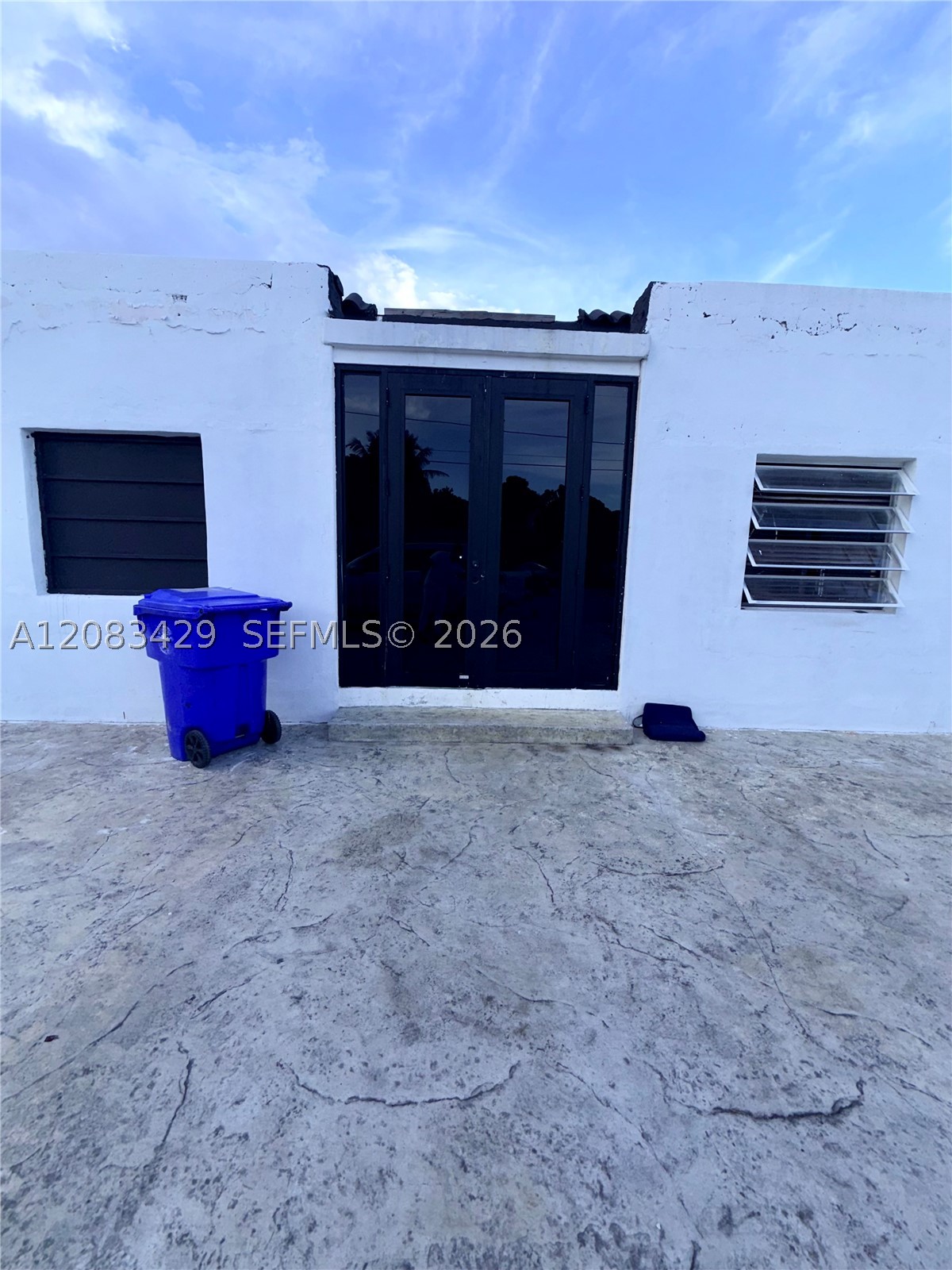 1829 NW 5th St, Miami FL 33125