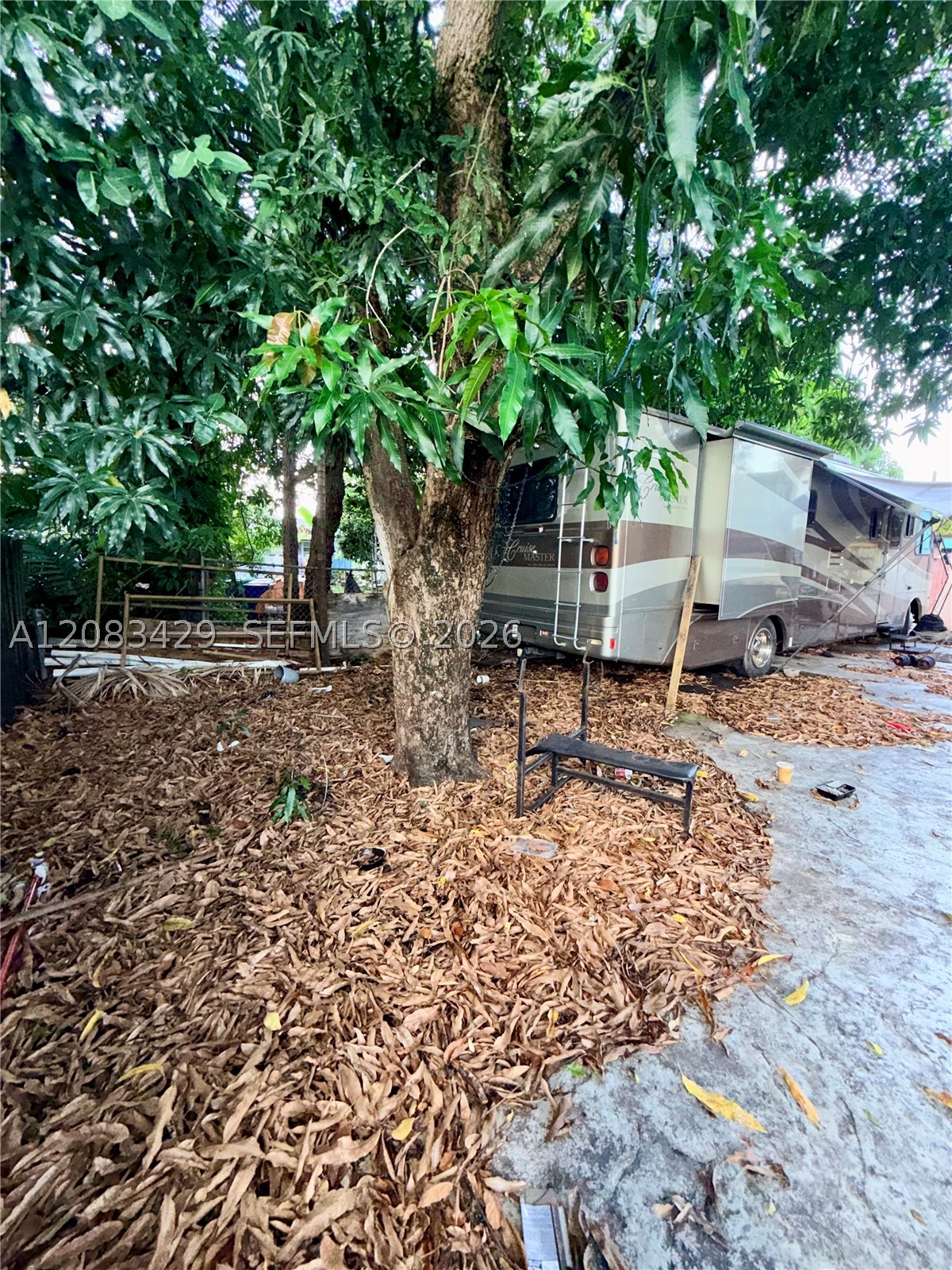 1829 NW 5th St, Miami FL 33125