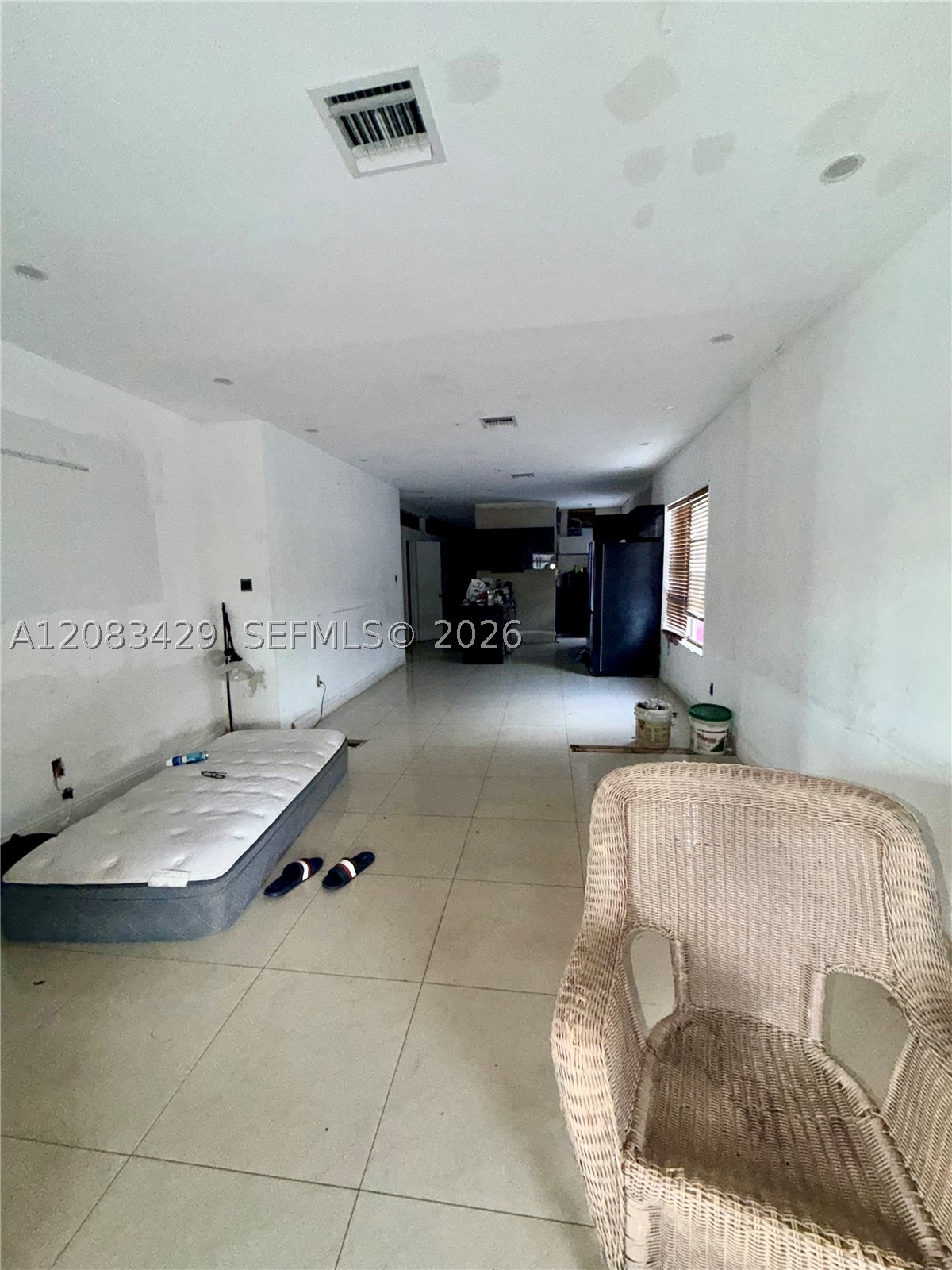 1829 NW 5th St, Miami FL 33125
