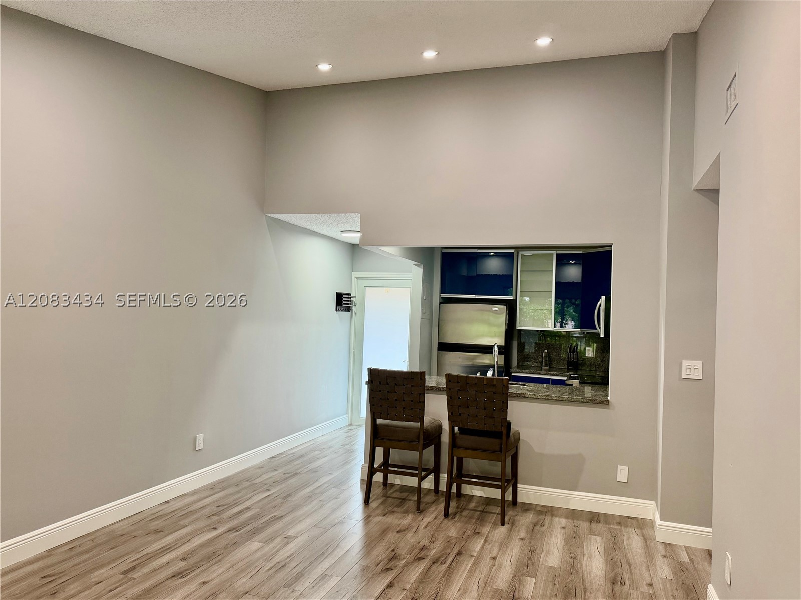 430 SE 7th St #304E, Dania Beach FL 33004