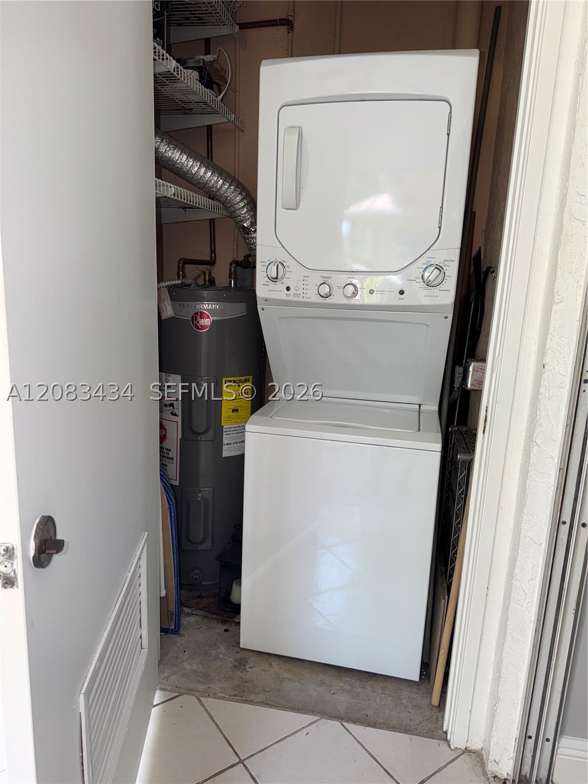 430 SE 7th St #304E, Dania Beach FL 33004