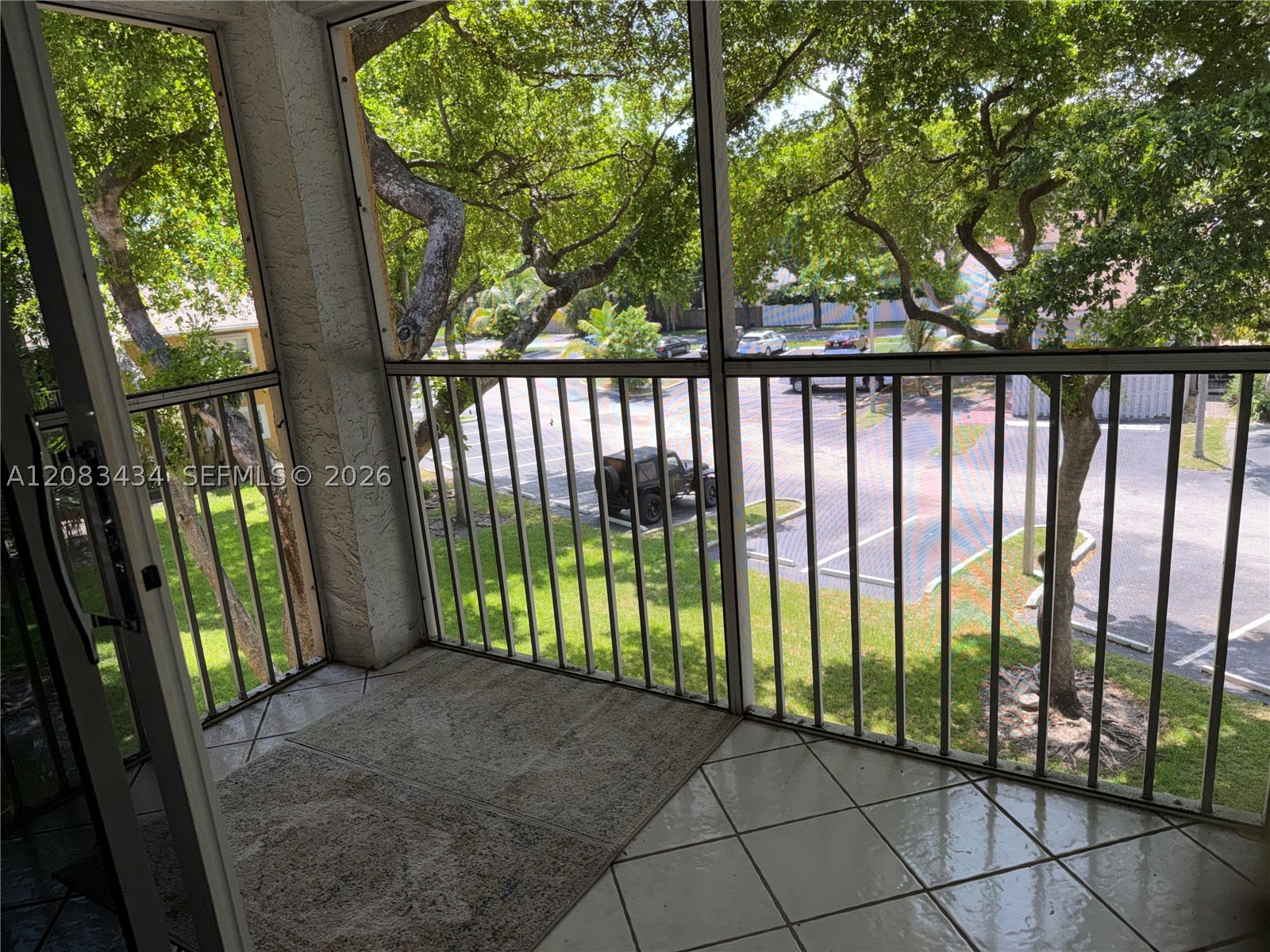 430 SE 7th St #304E, Dania Beach FL 33004