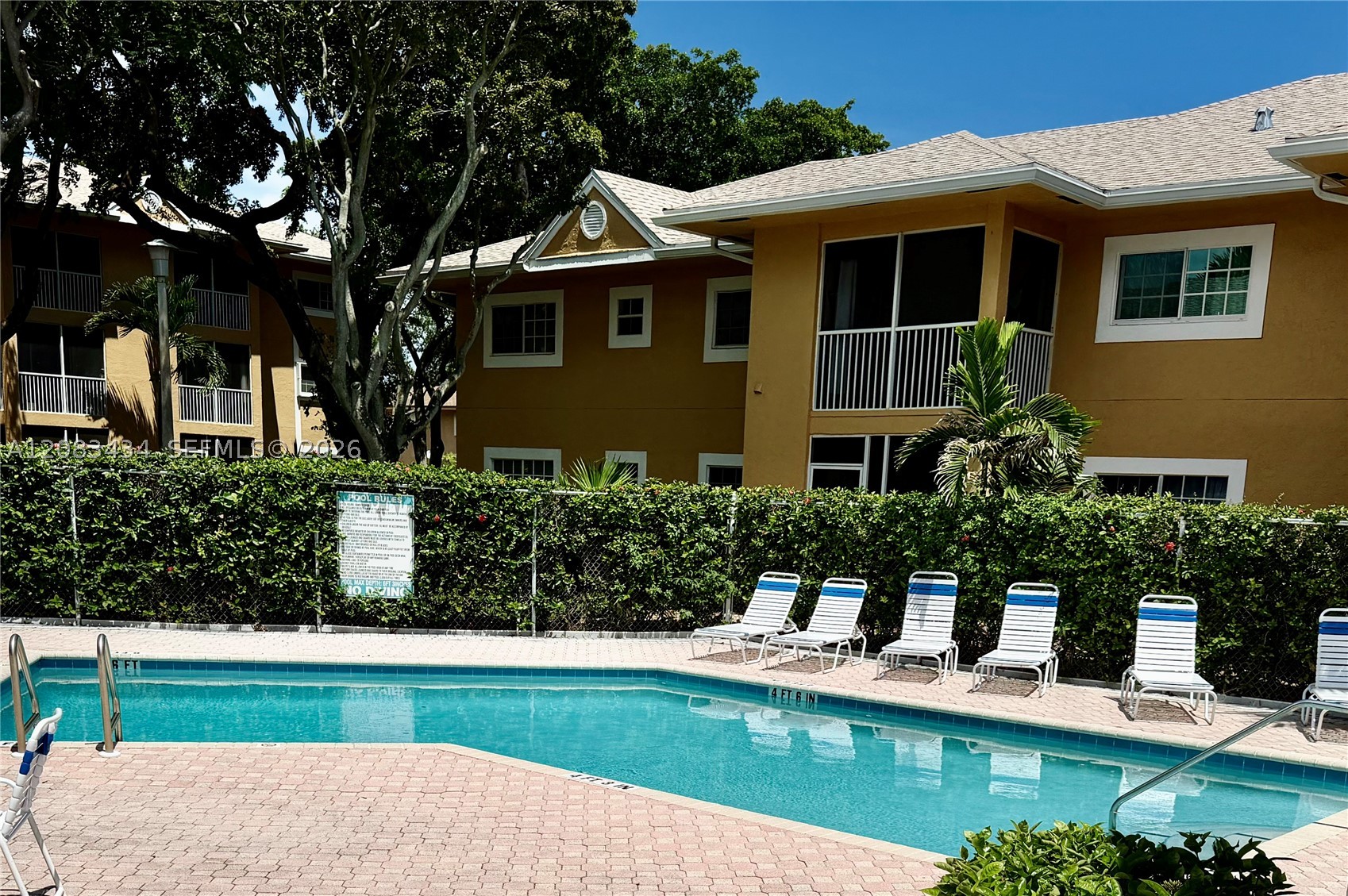 430 SE 7th St #304E, Dania Beach FL 33004